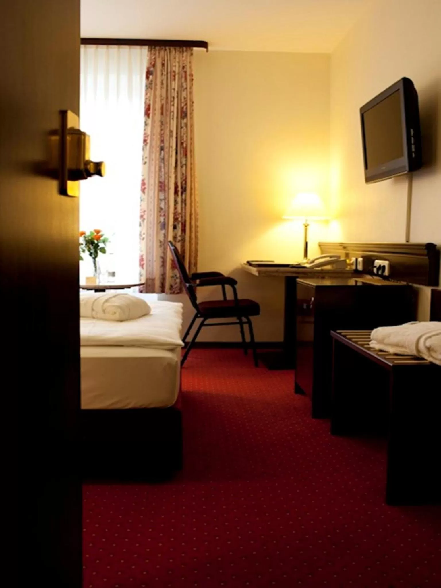 Photo of the whole room, Bed in Sachsenwald Hotel Reinbek