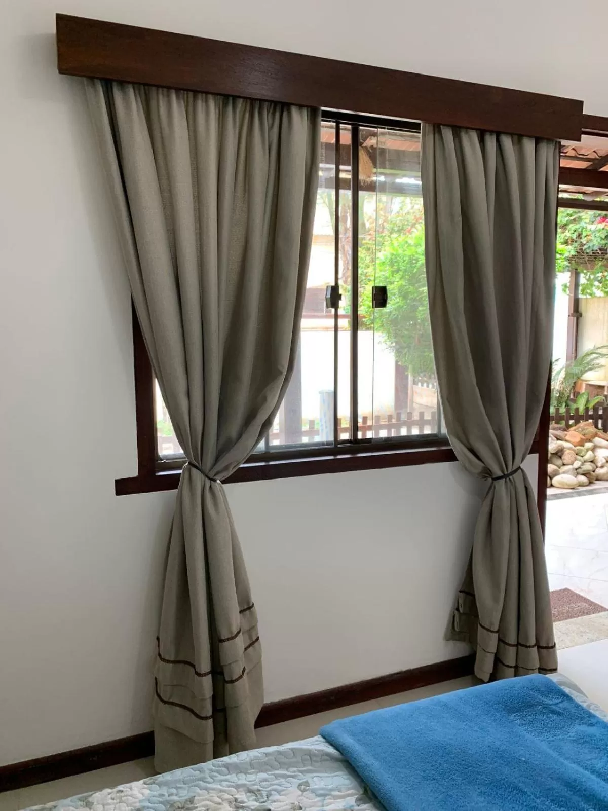 View (from property/room), Bed in Pousada Fazendinha Unamar