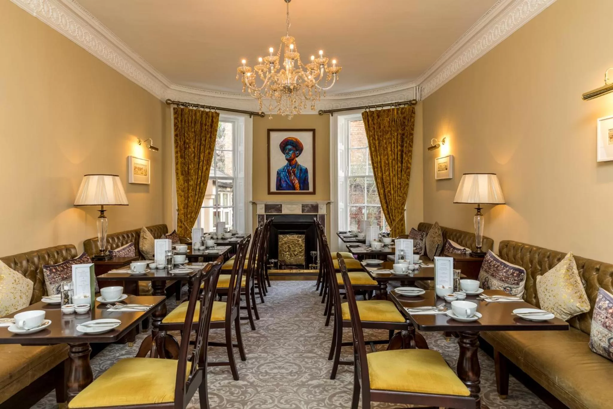 Restaurant/places to eat in Stauntons on the Green Hotel