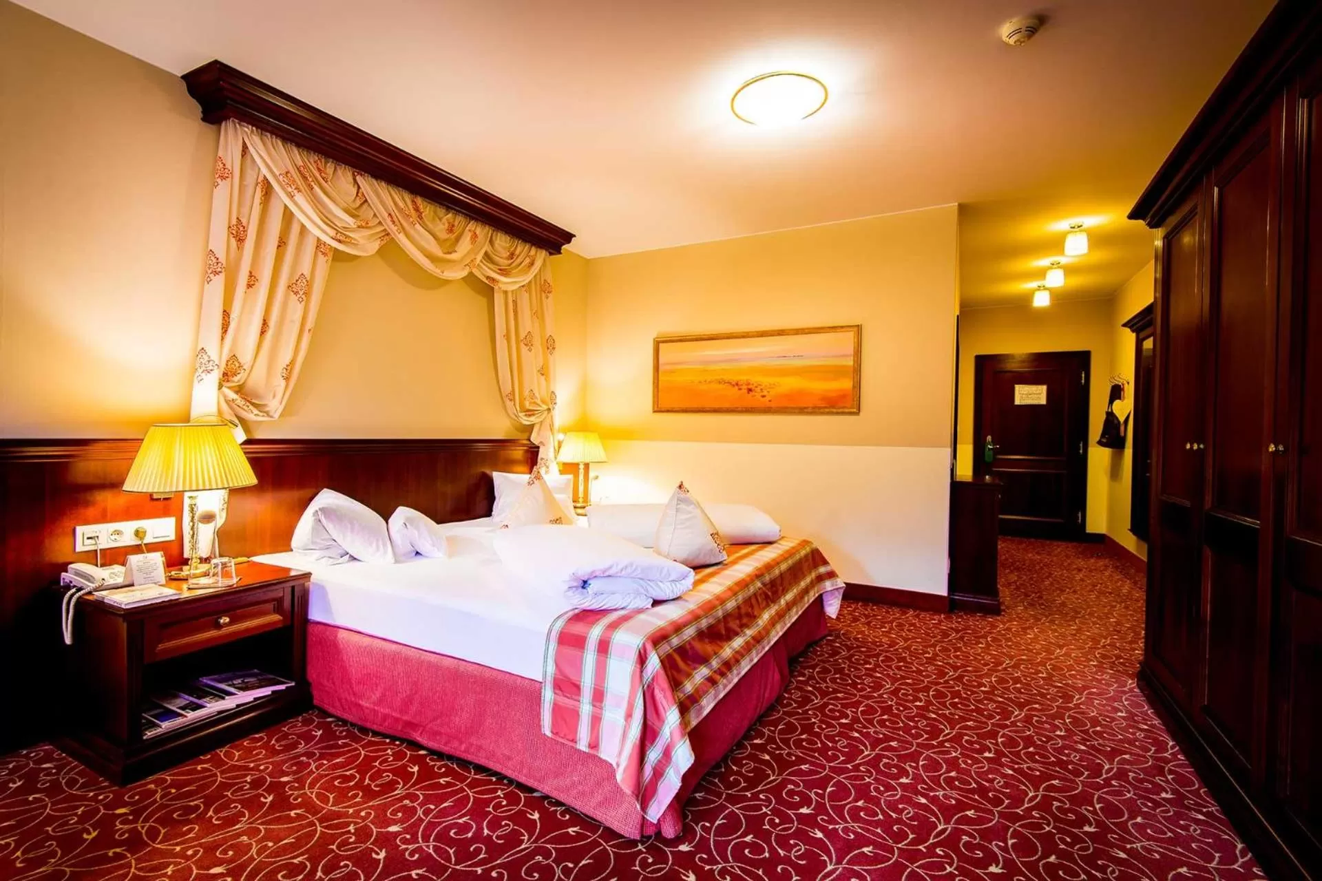 Room with Mountain View and French Balcony - single occupancy in Grandhotel Lienz Business-Wellness & Gourmet