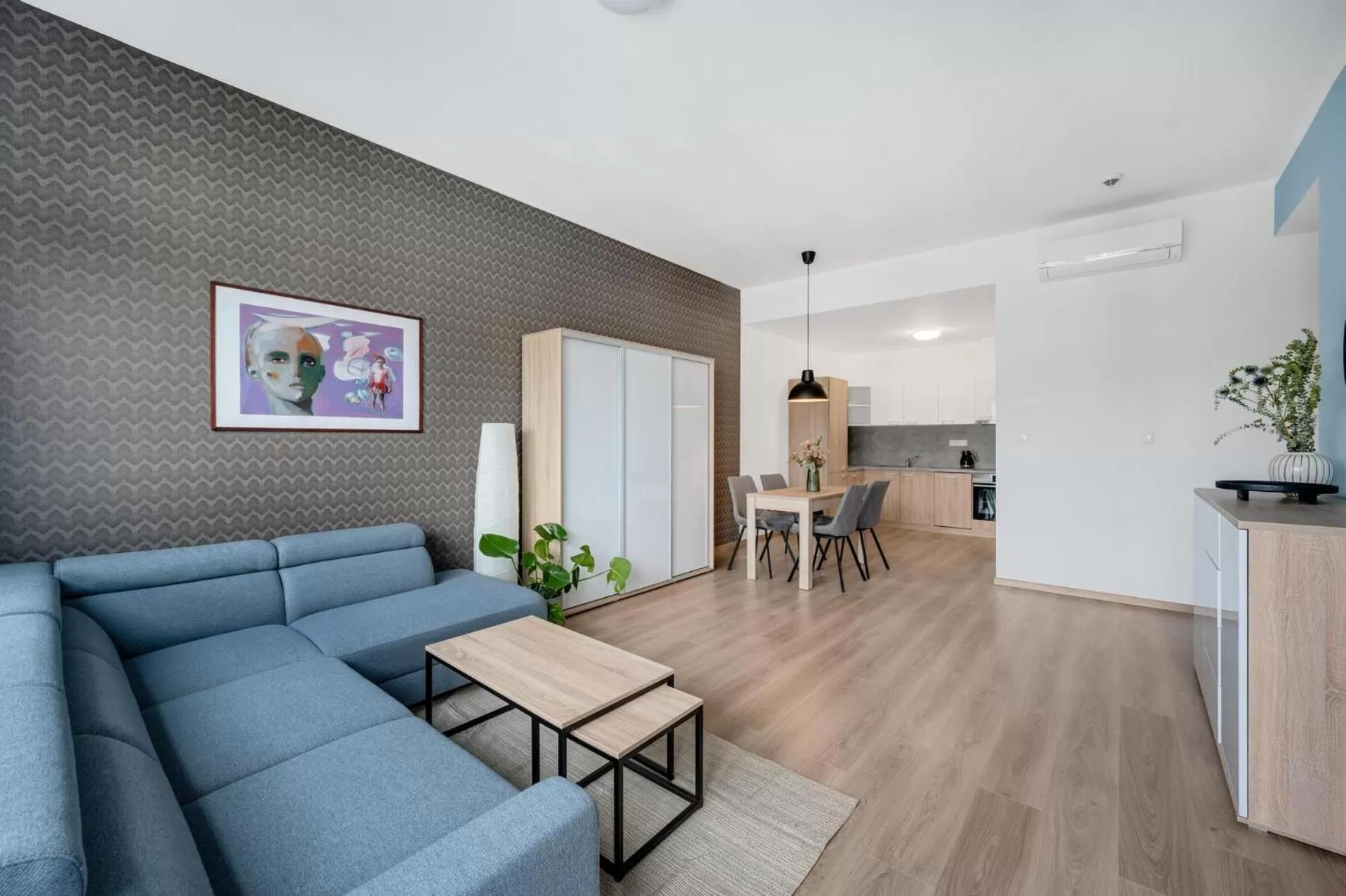 Seating area in Metropolitan Star Apart Hotel