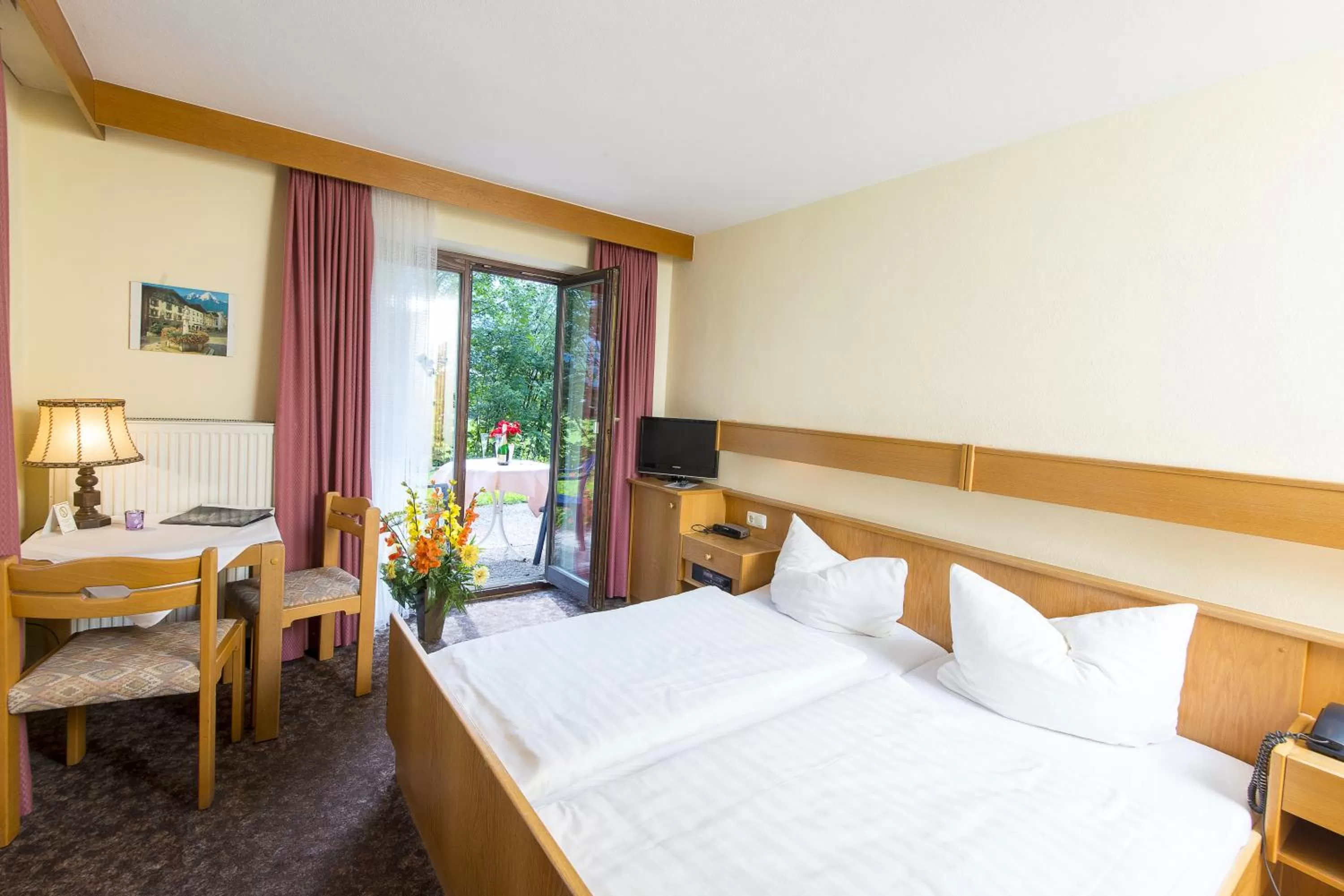 Photo of the whole room, Bed in Hotel Köppeleck