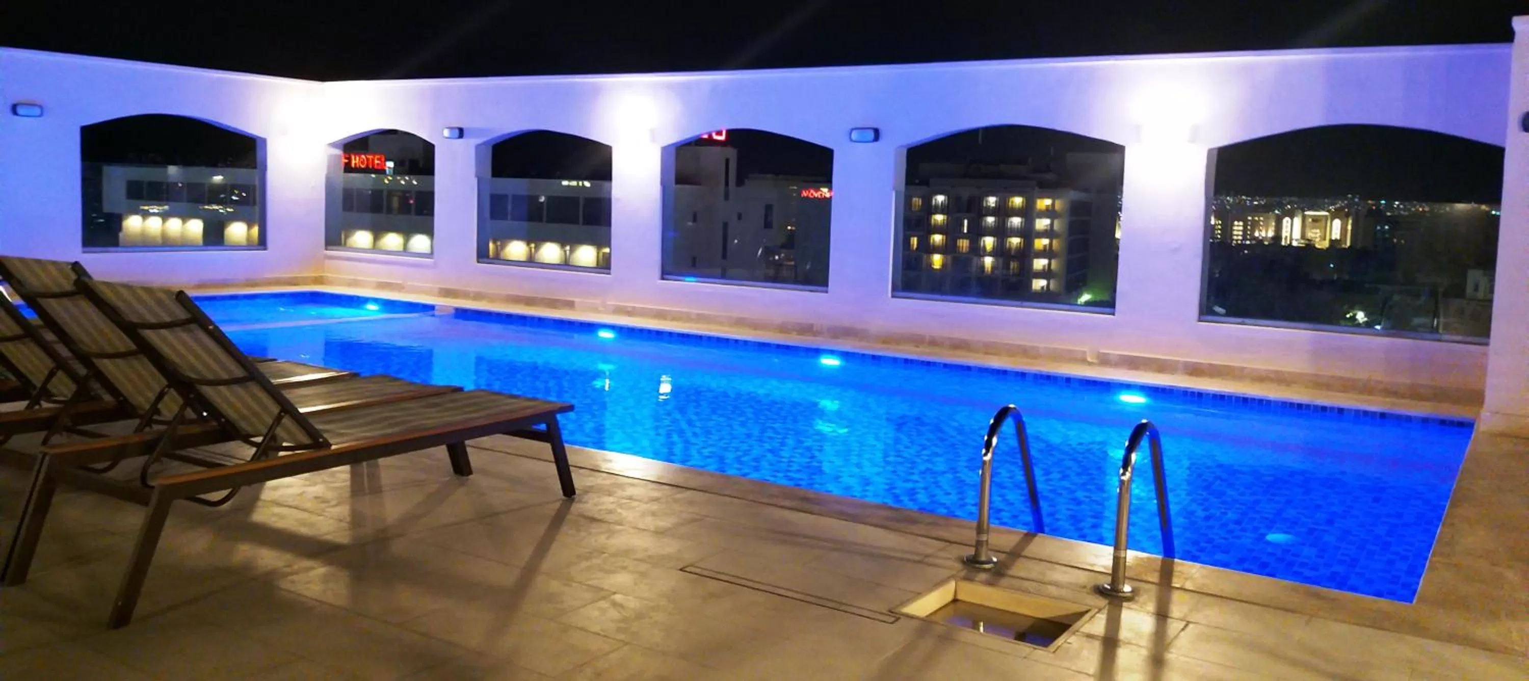 Pool view, Swimming Pool in My Luxury Hotel