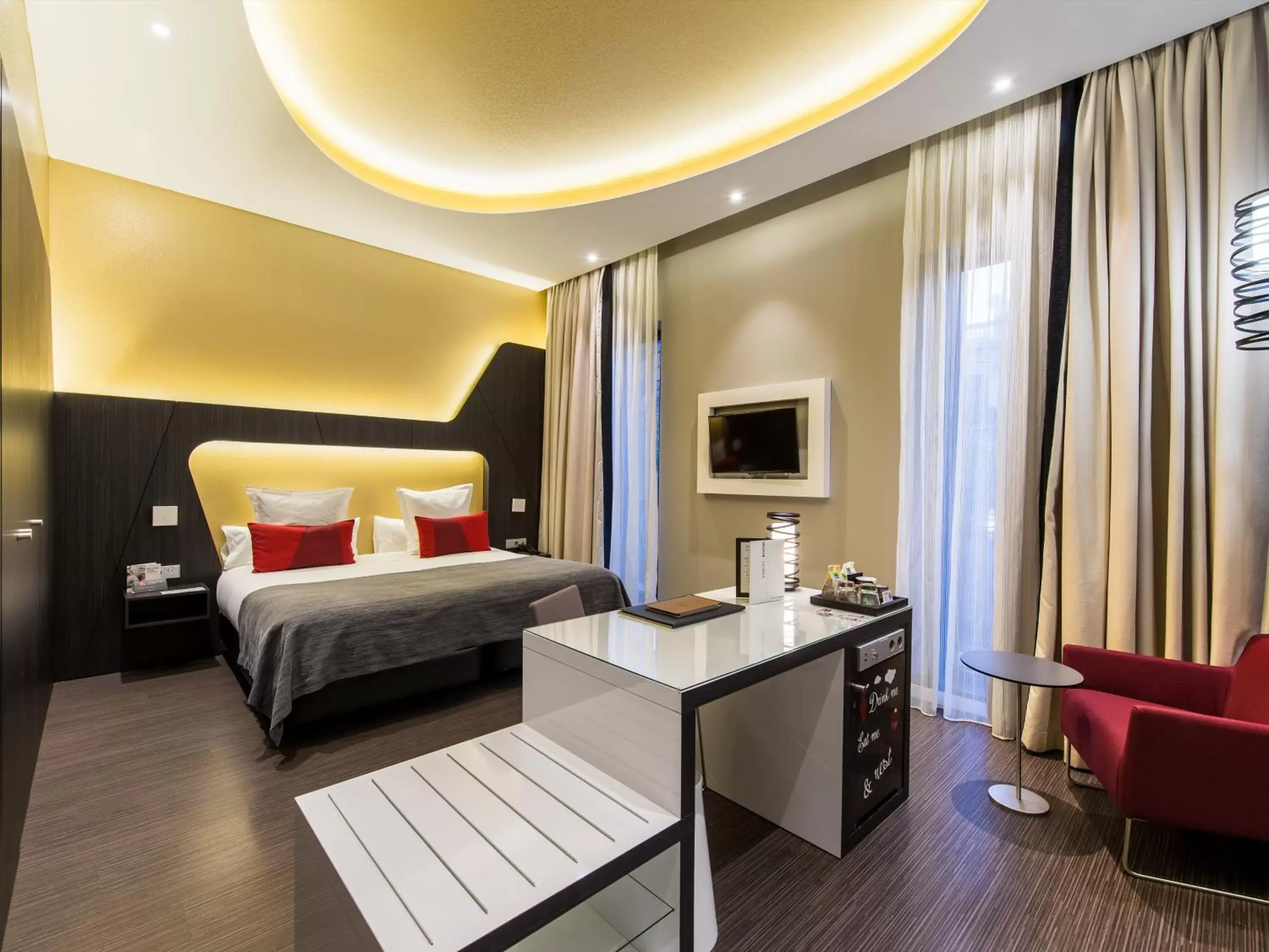 Superior Double Room in Vincci Gala Superior Double Room in Vincci Gala