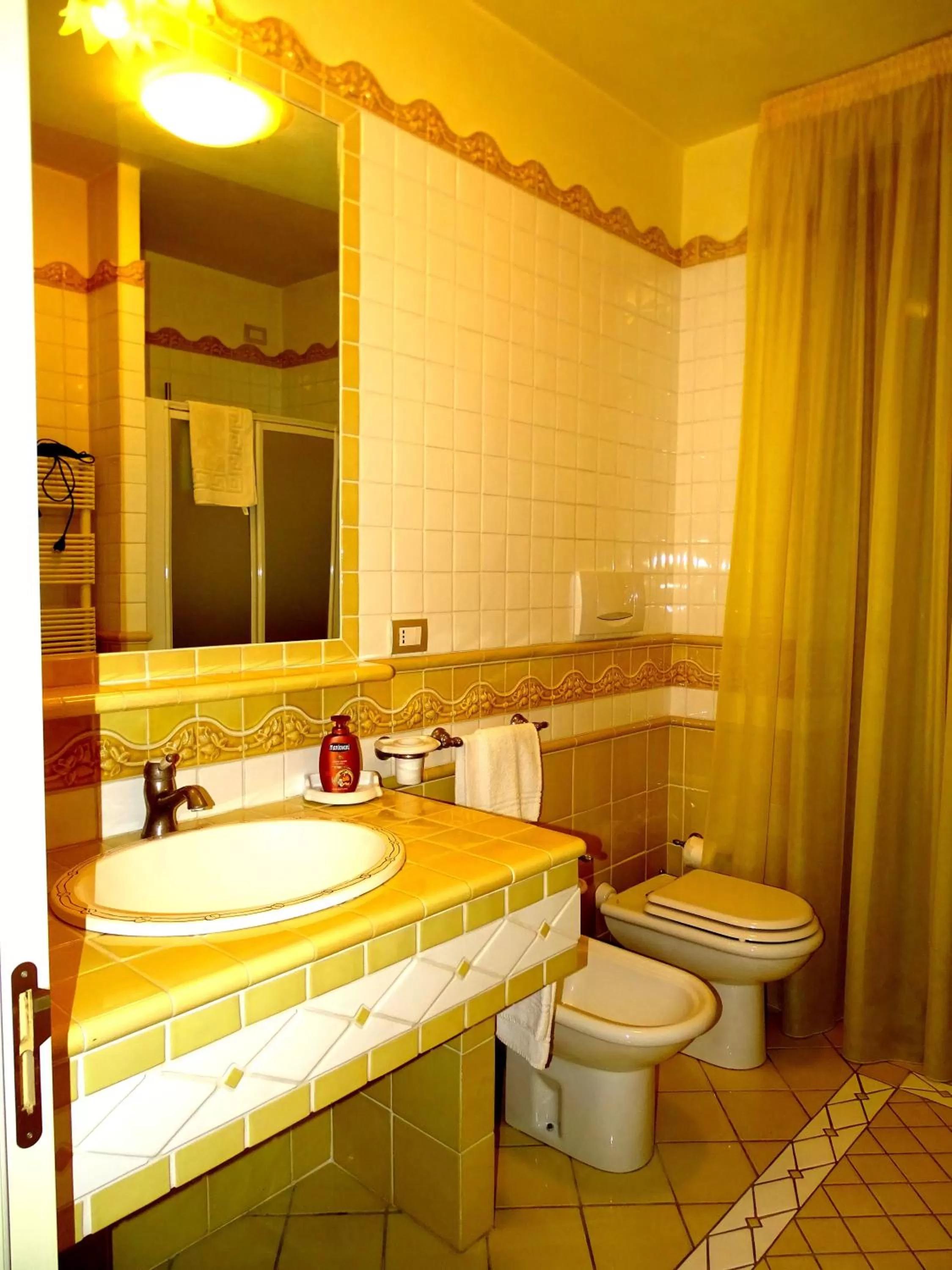 Bathroom in Villa Gioia Rooms