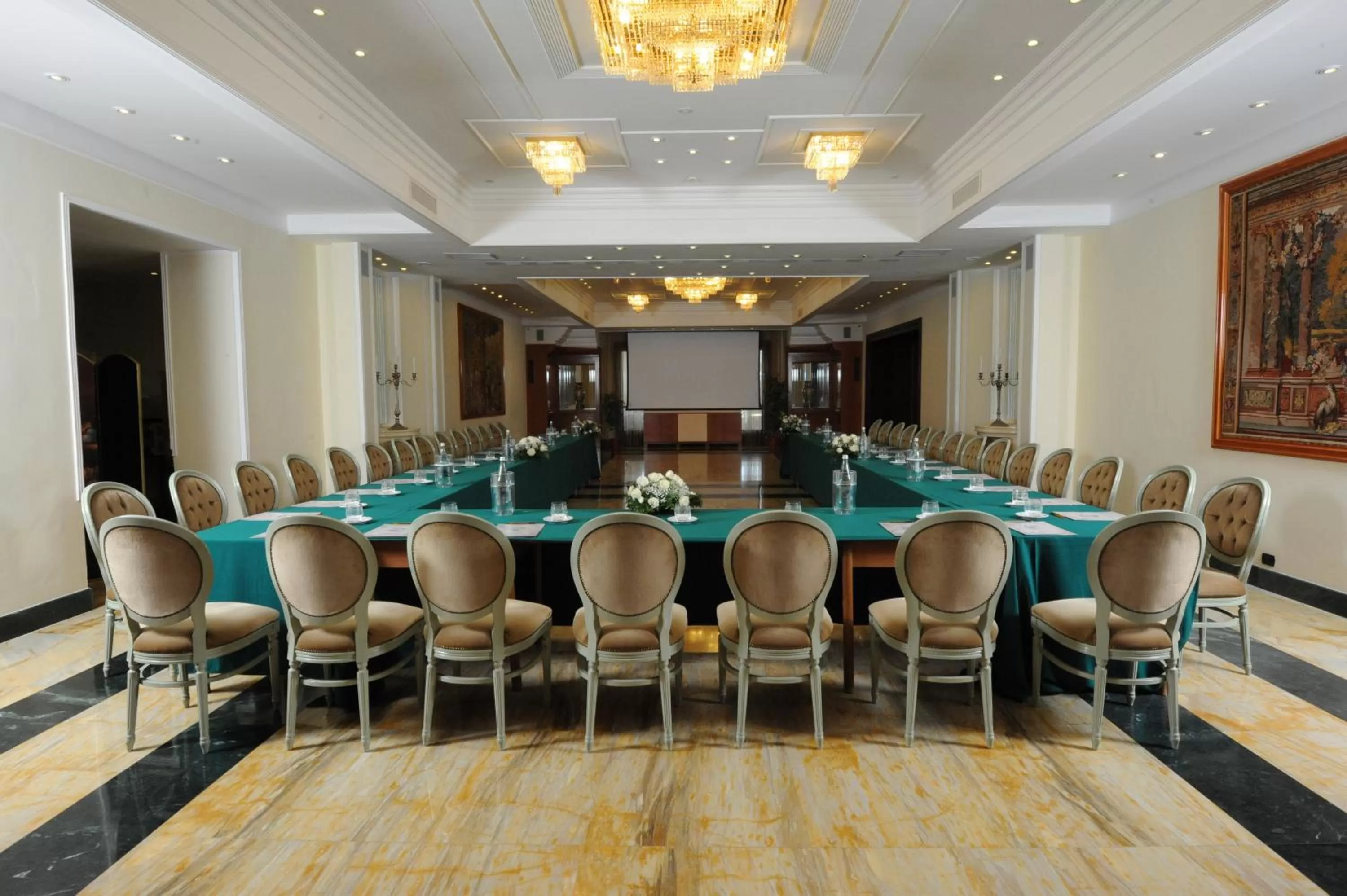 Business facilities in LH Hotel Domus Caesari
