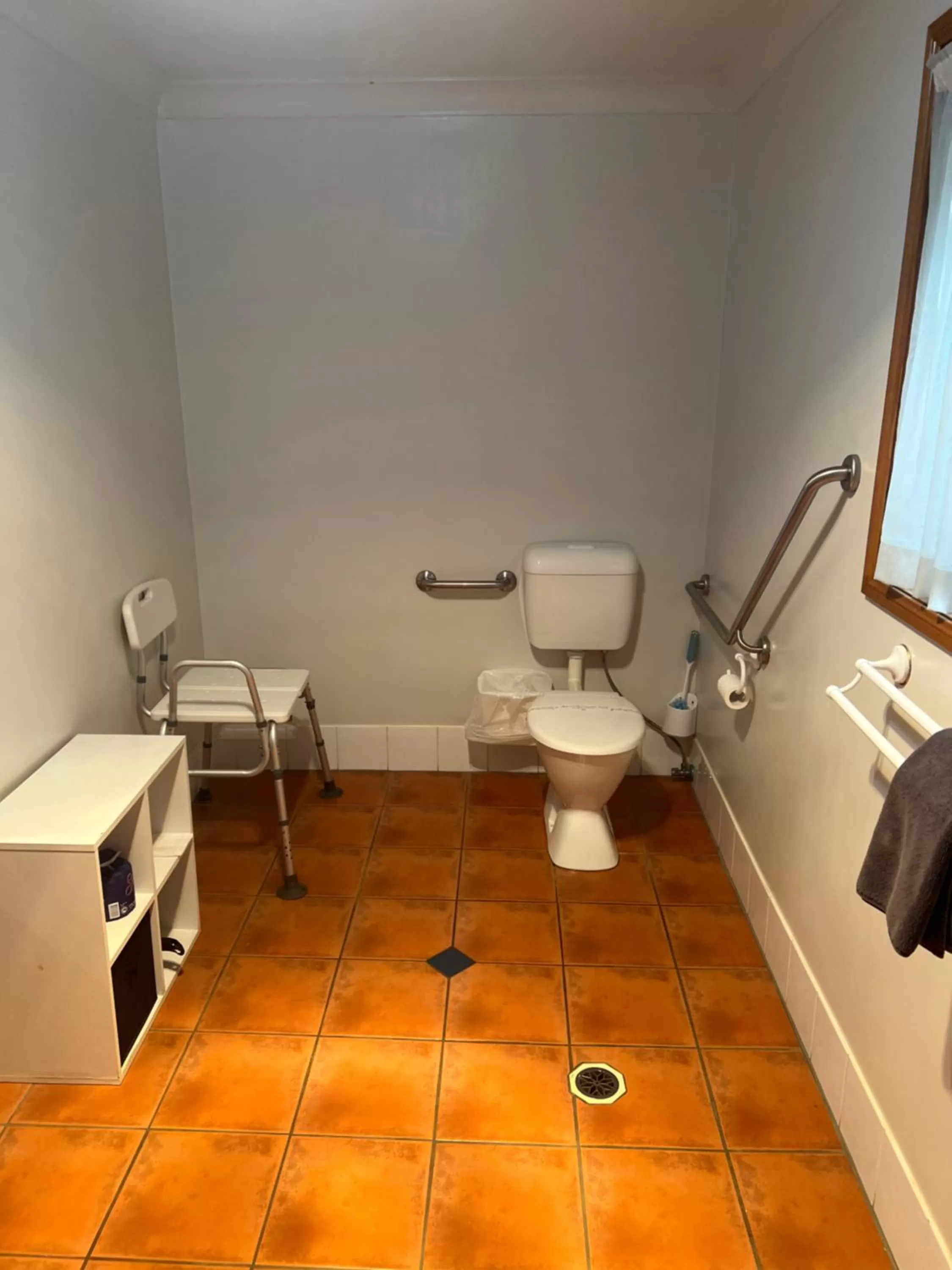 Asters On James Motor Inn