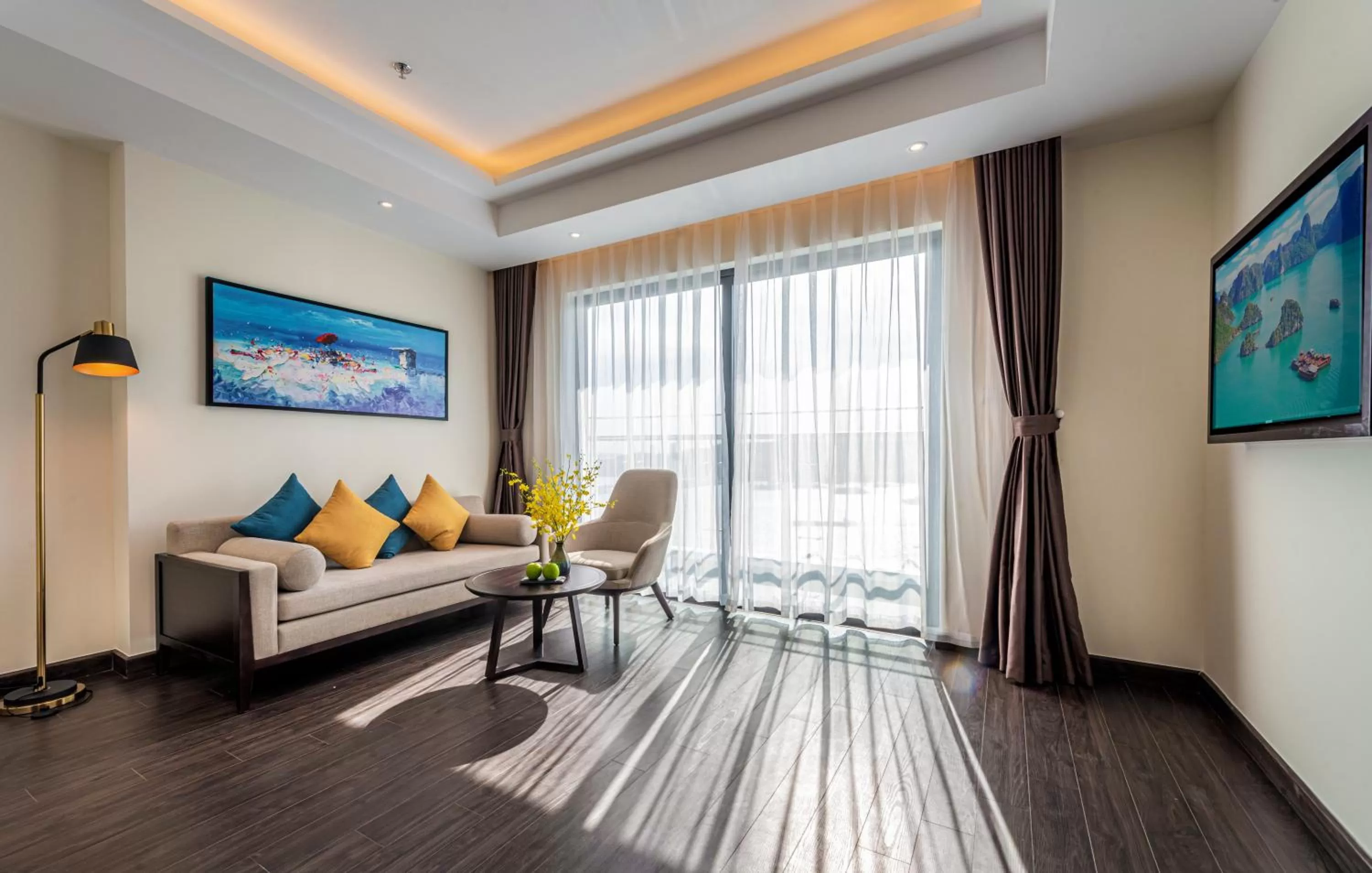 TV and multimedia in Best Western Premier Sapphire Ha Long