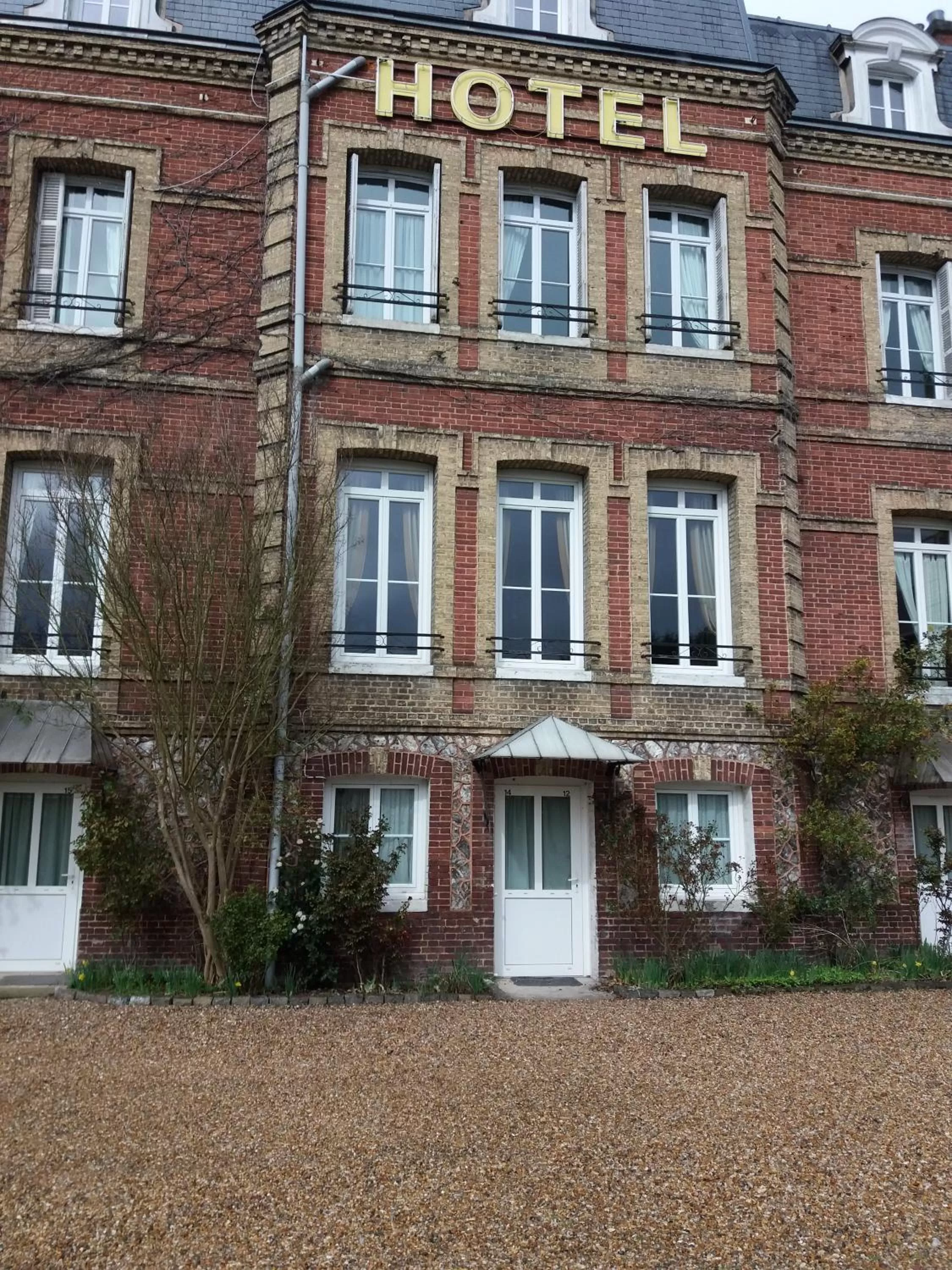 Property Building in Hotel du chateau blanc