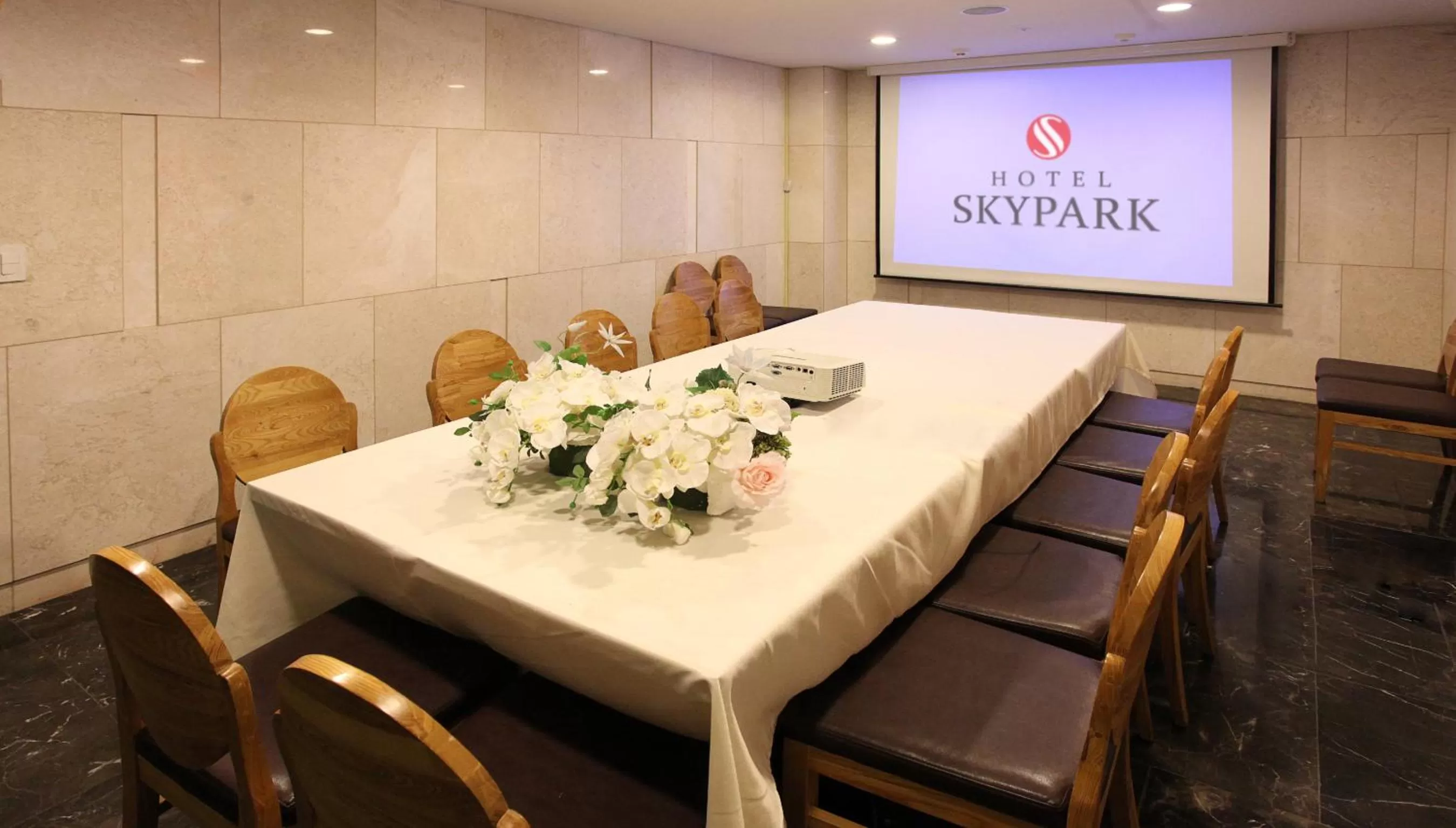 Meeting/conference room in Hotel Skypark Dongdaemun I