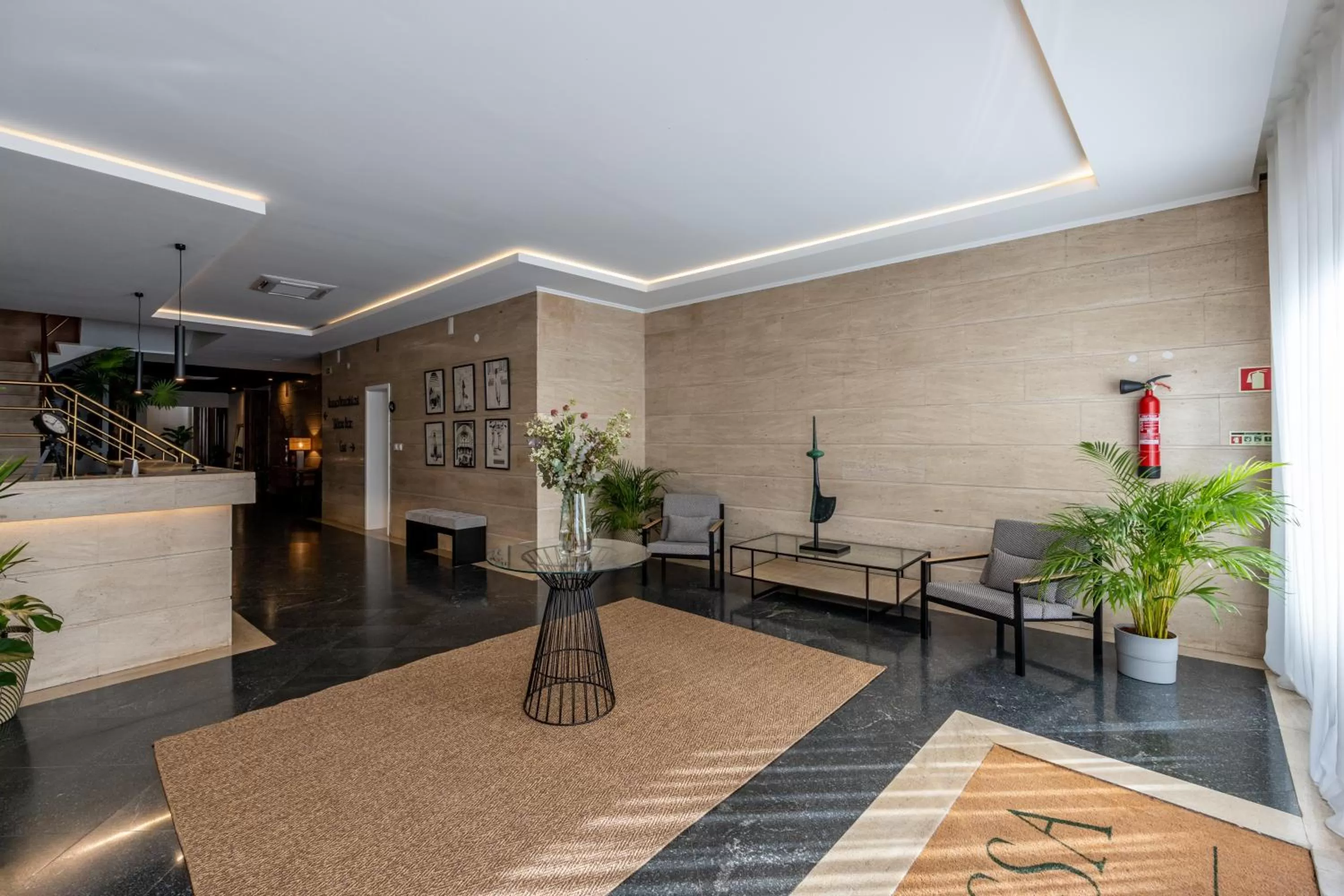 Property building in Bossa & Bed Hostel