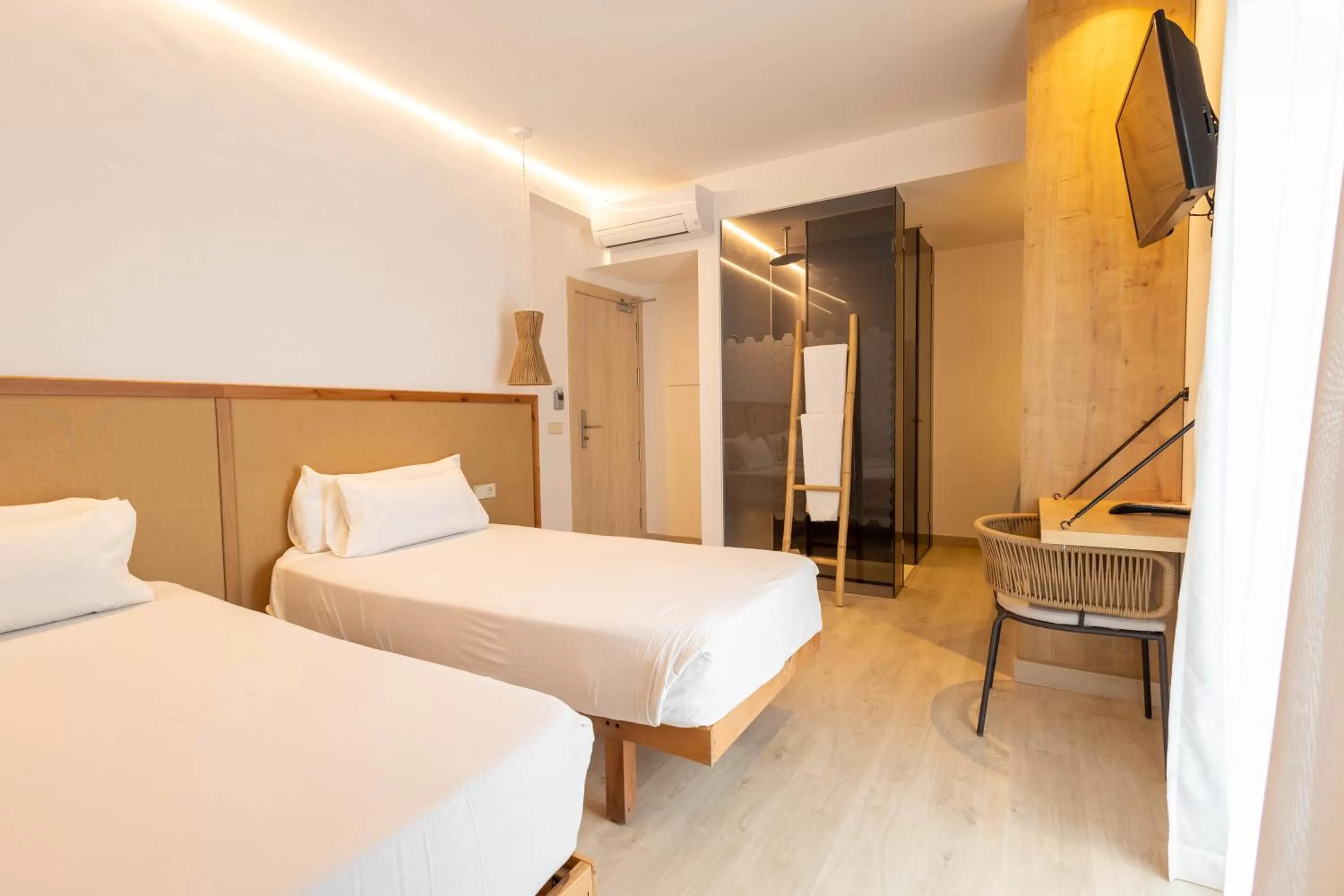 Photo of the whole room, Bed in Play Hotel Ibiza - Adults Only