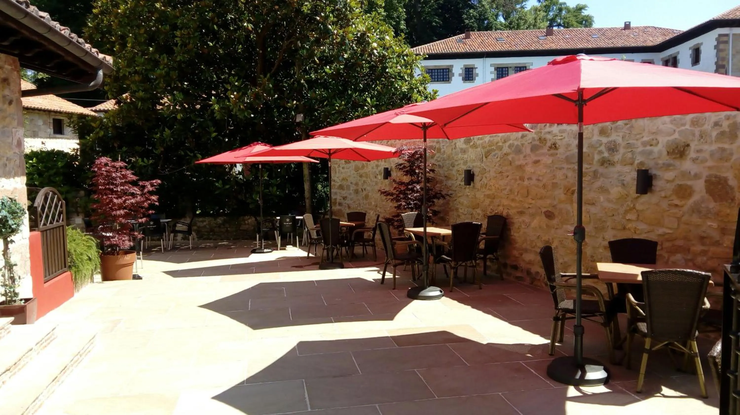 Patio in La Casona de Revolgo