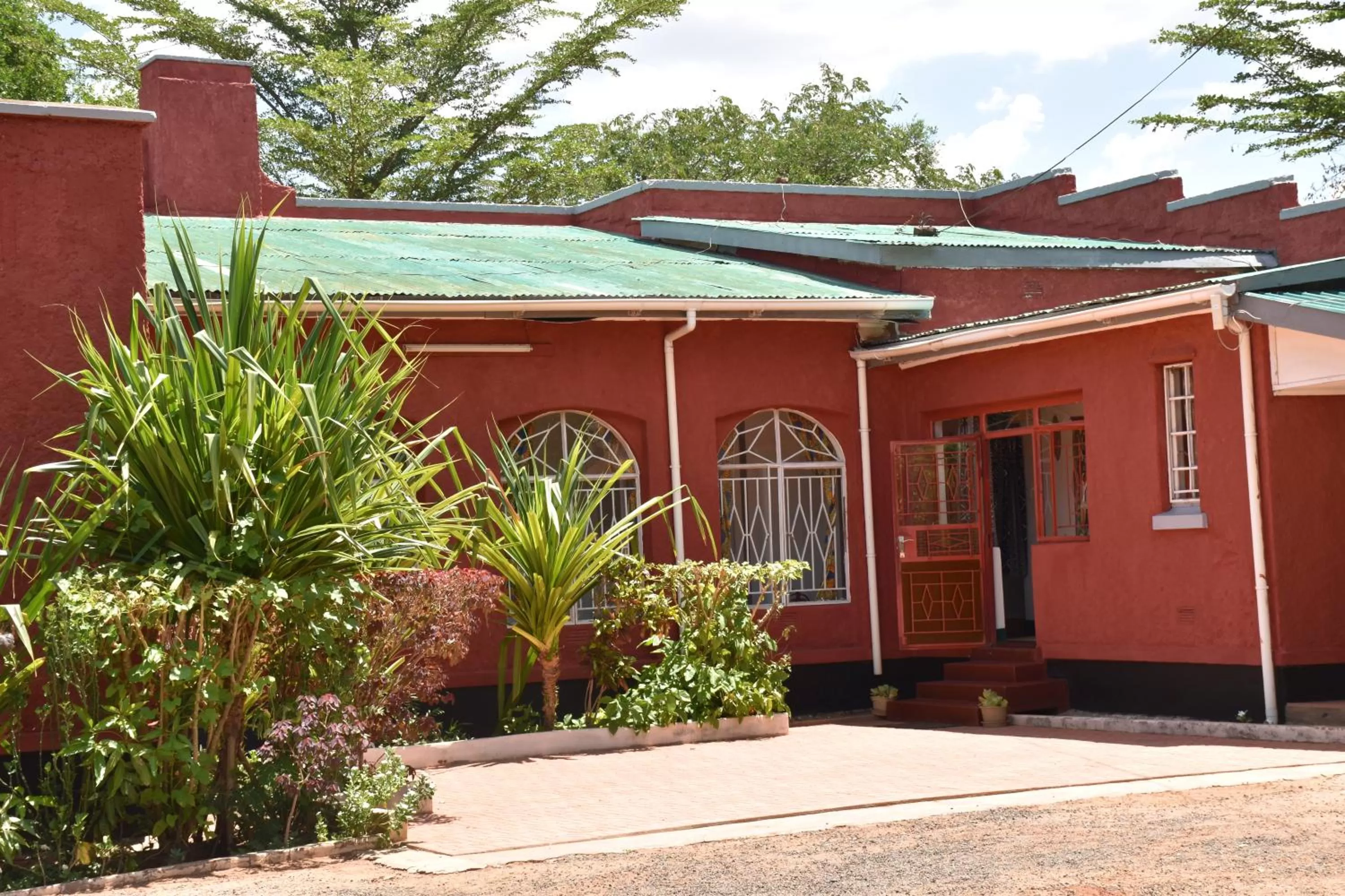 Property building in Tabonina Bis