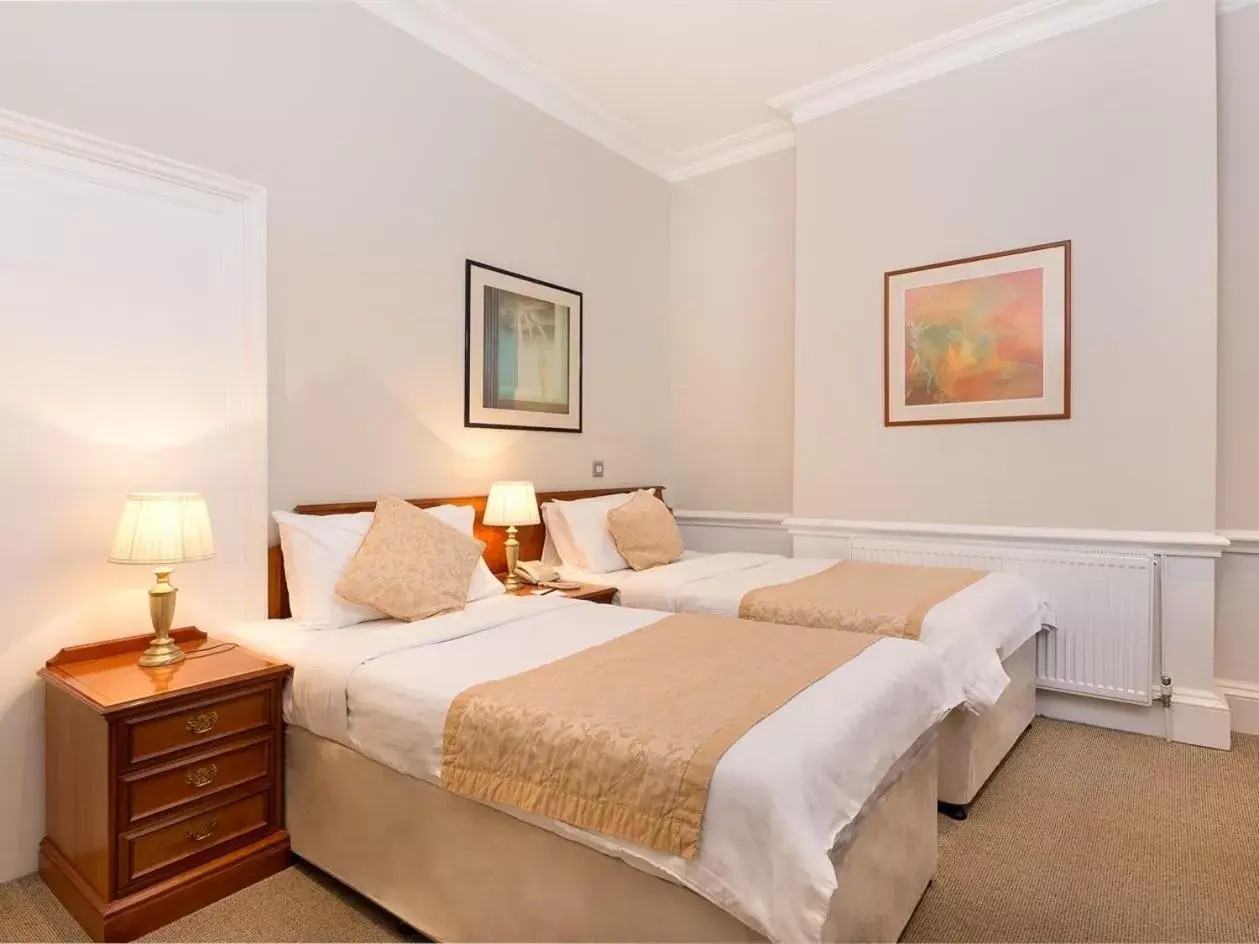 Standard Twin Room in Staunton Hotel - B&B Standard Twin Room in Staunton Hotel - B&B