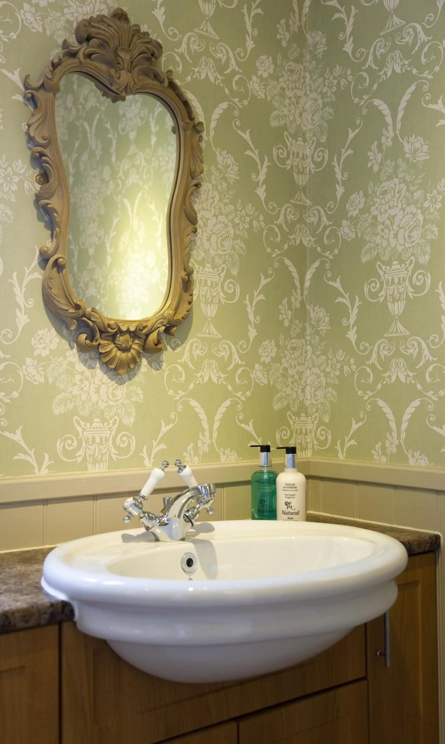 Area and facilities in Best Western Sysonby Knoll Hotel