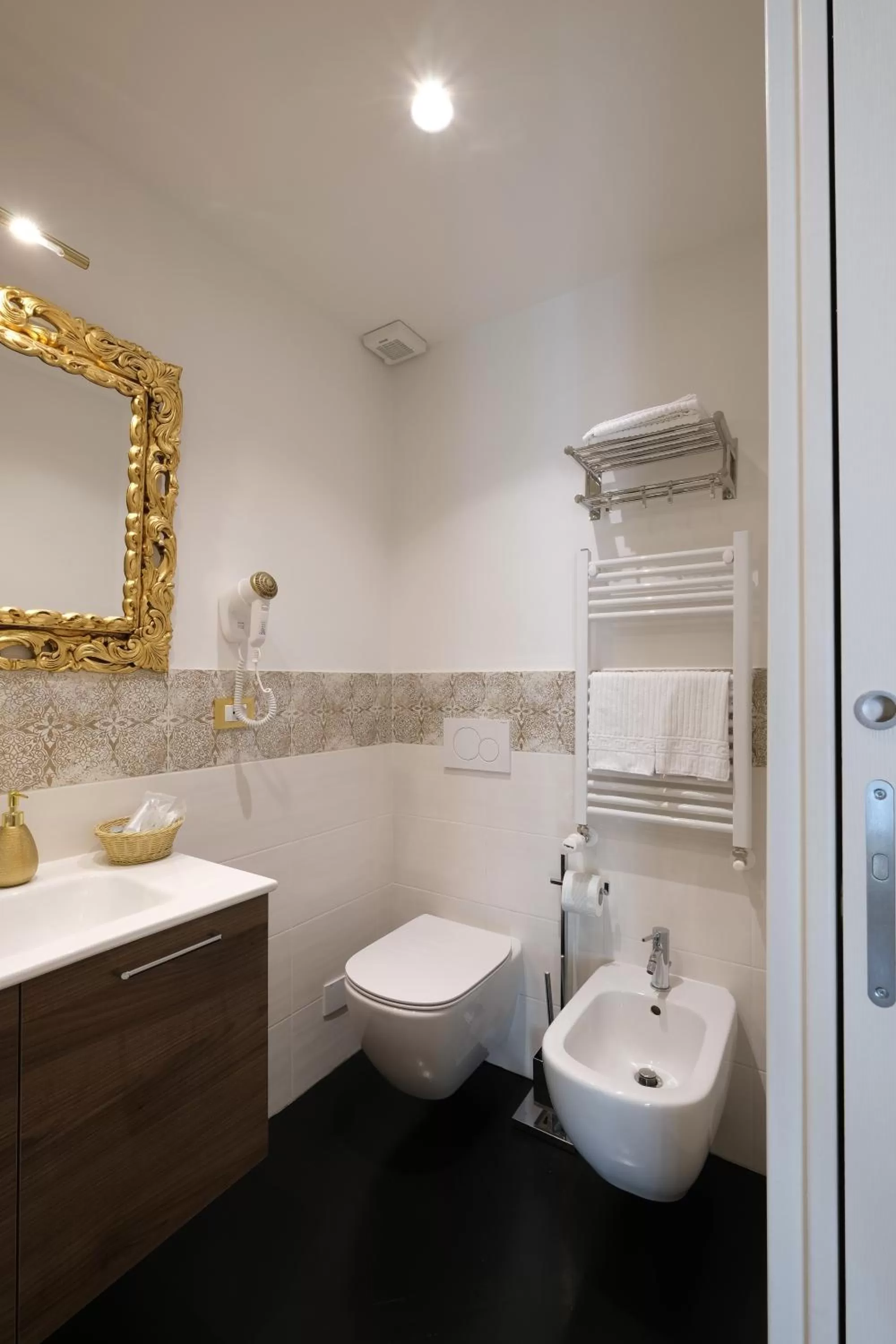 Shower in B&B Kingsman