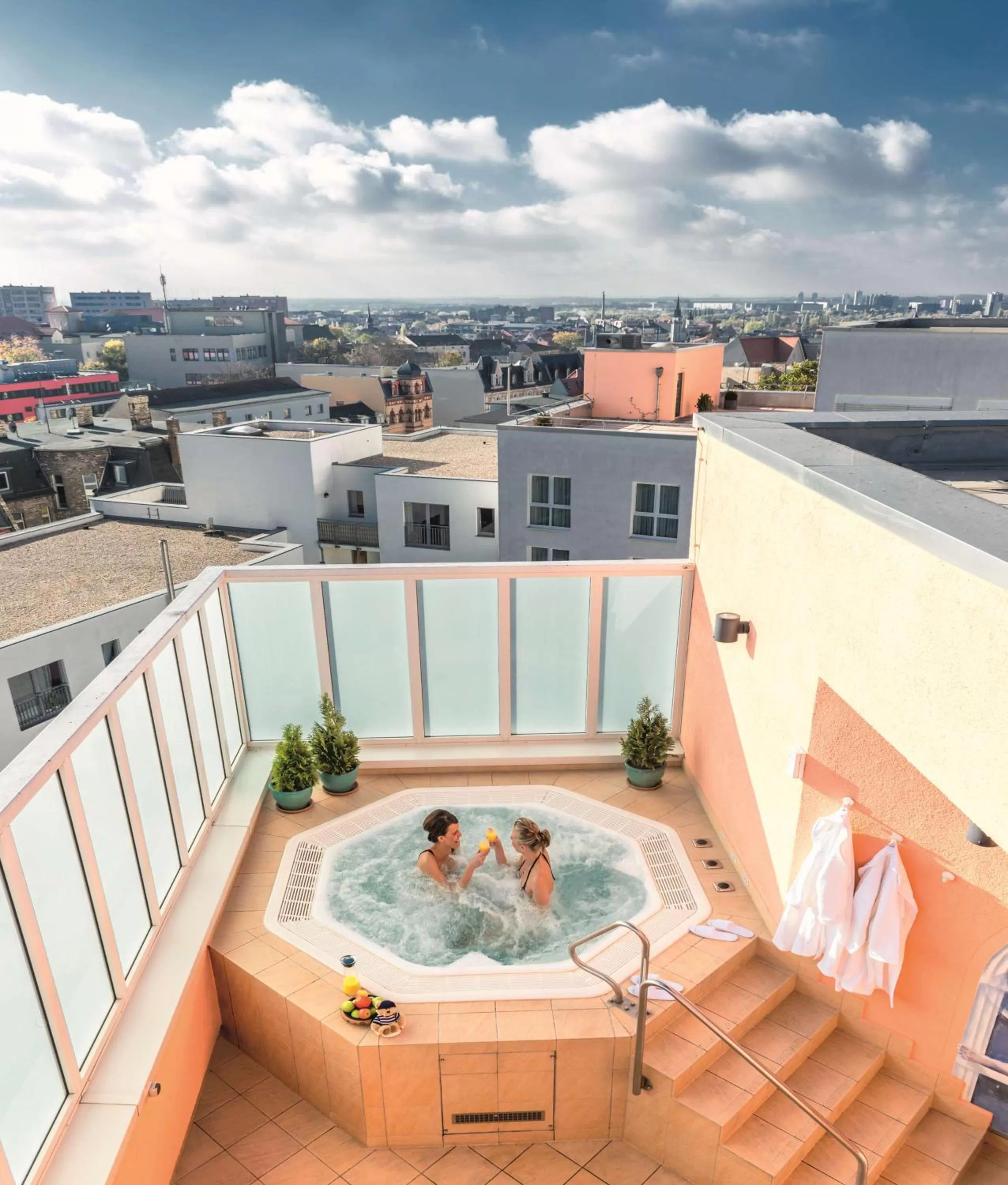 Hot Tub in Dorint Charlottenhof Halle (Saale)
