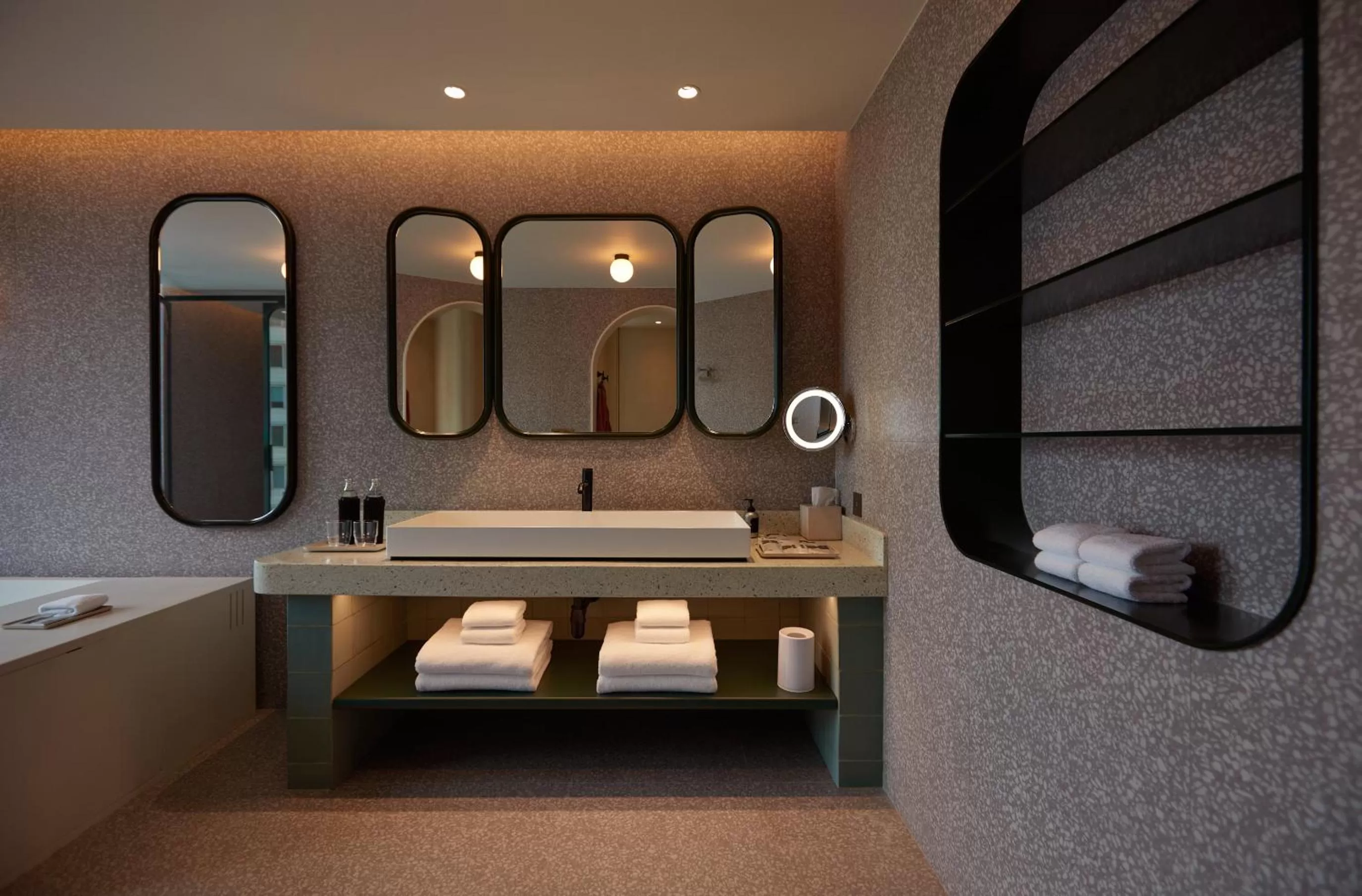 Bathroom, Bed in The Standard, Bangkok Mahanakhon