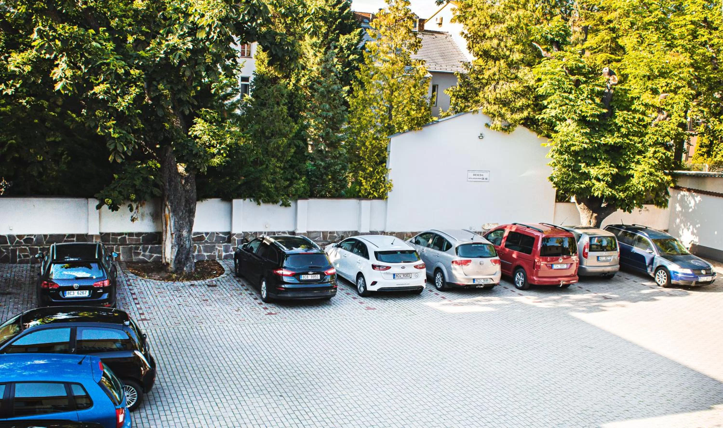 Parking in Beseda