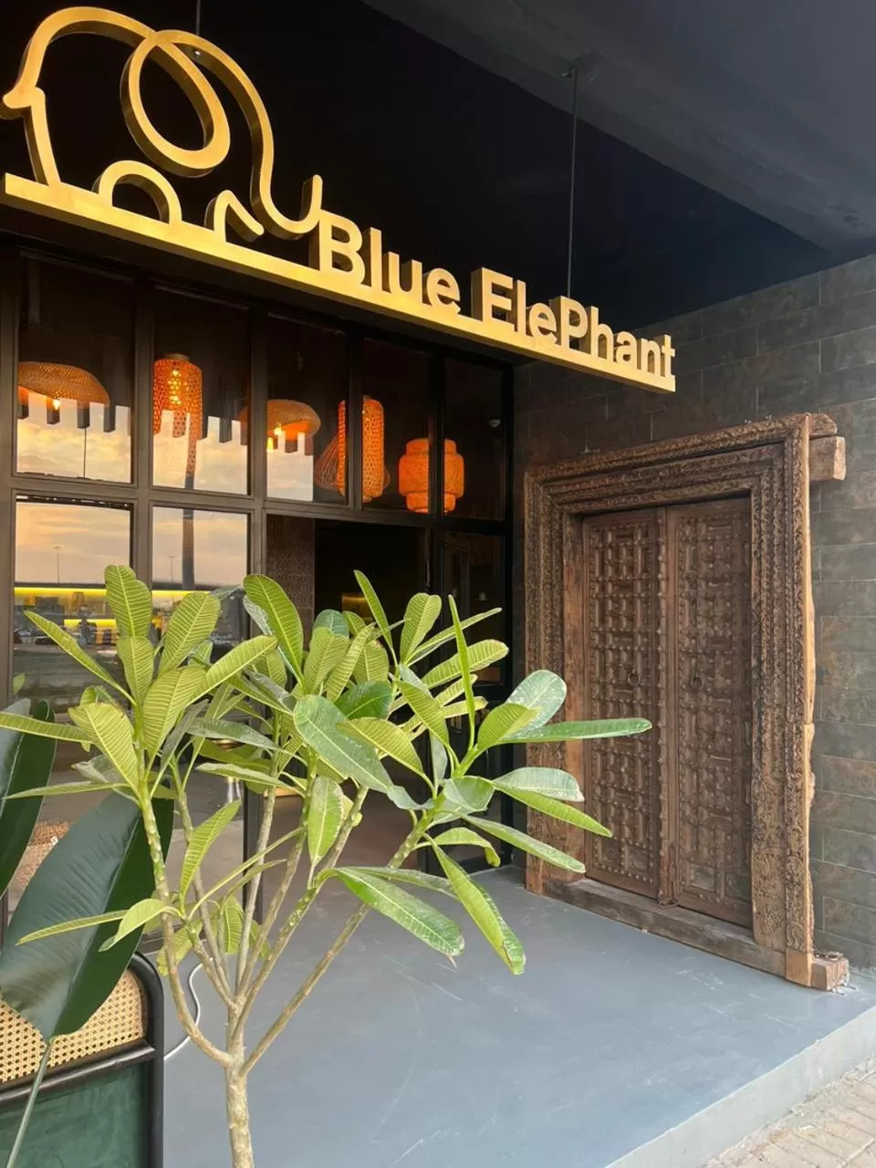 Lounge or bar in Tajreed Suites