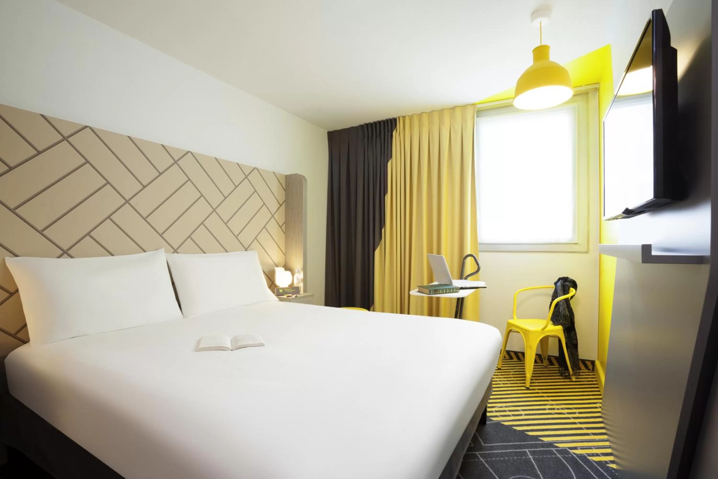 TV and multimedia, Bed in Ibis Styles Paris Massena Olympiades