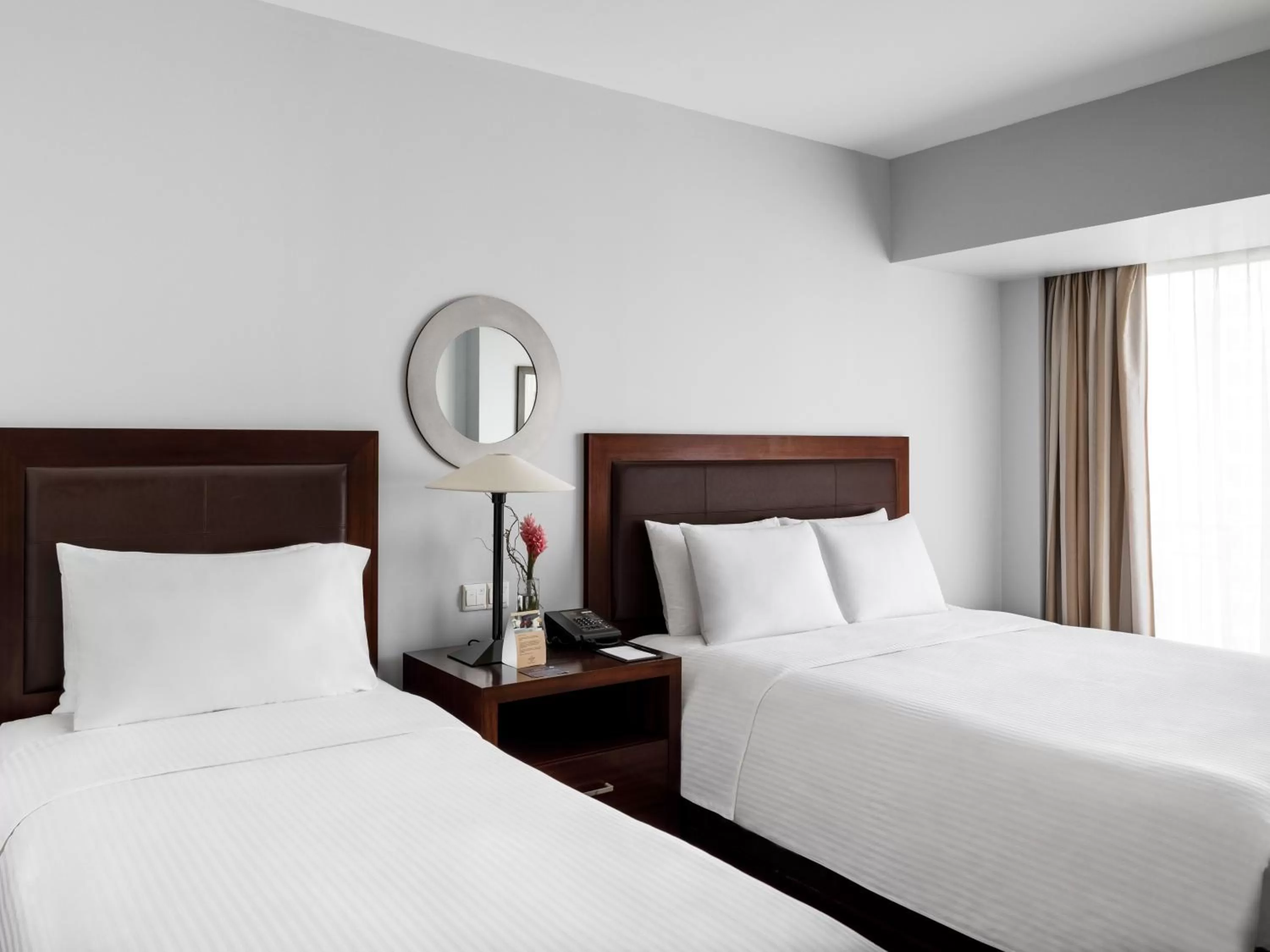 Bed in Copthorne King's Hotel Singapore