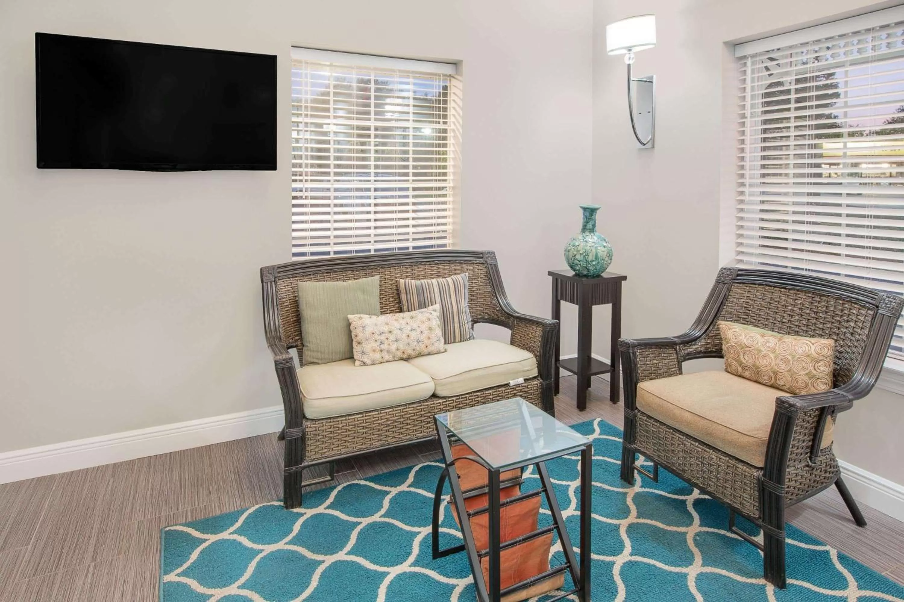 Lobby or reception in Super 8 by Wyndham Bay St. Louis