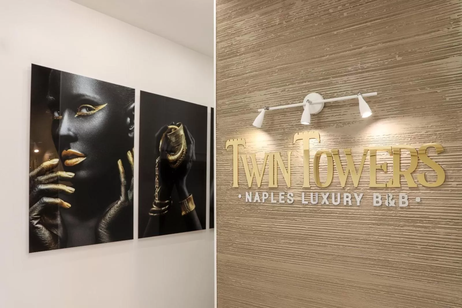 Twin Towers Naples Luxury