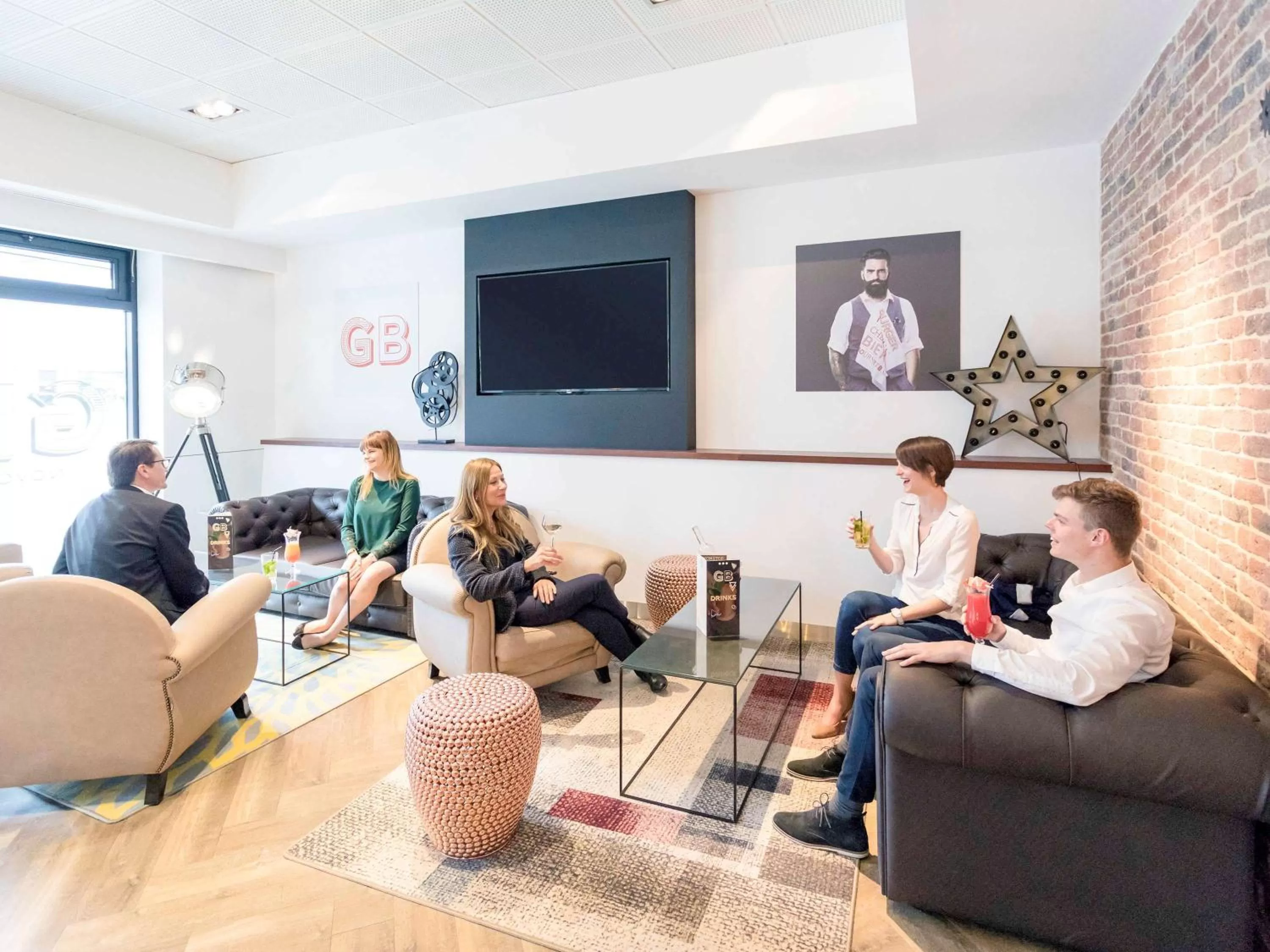 Restaurant/places to eat in Novotel Grenoble Centre