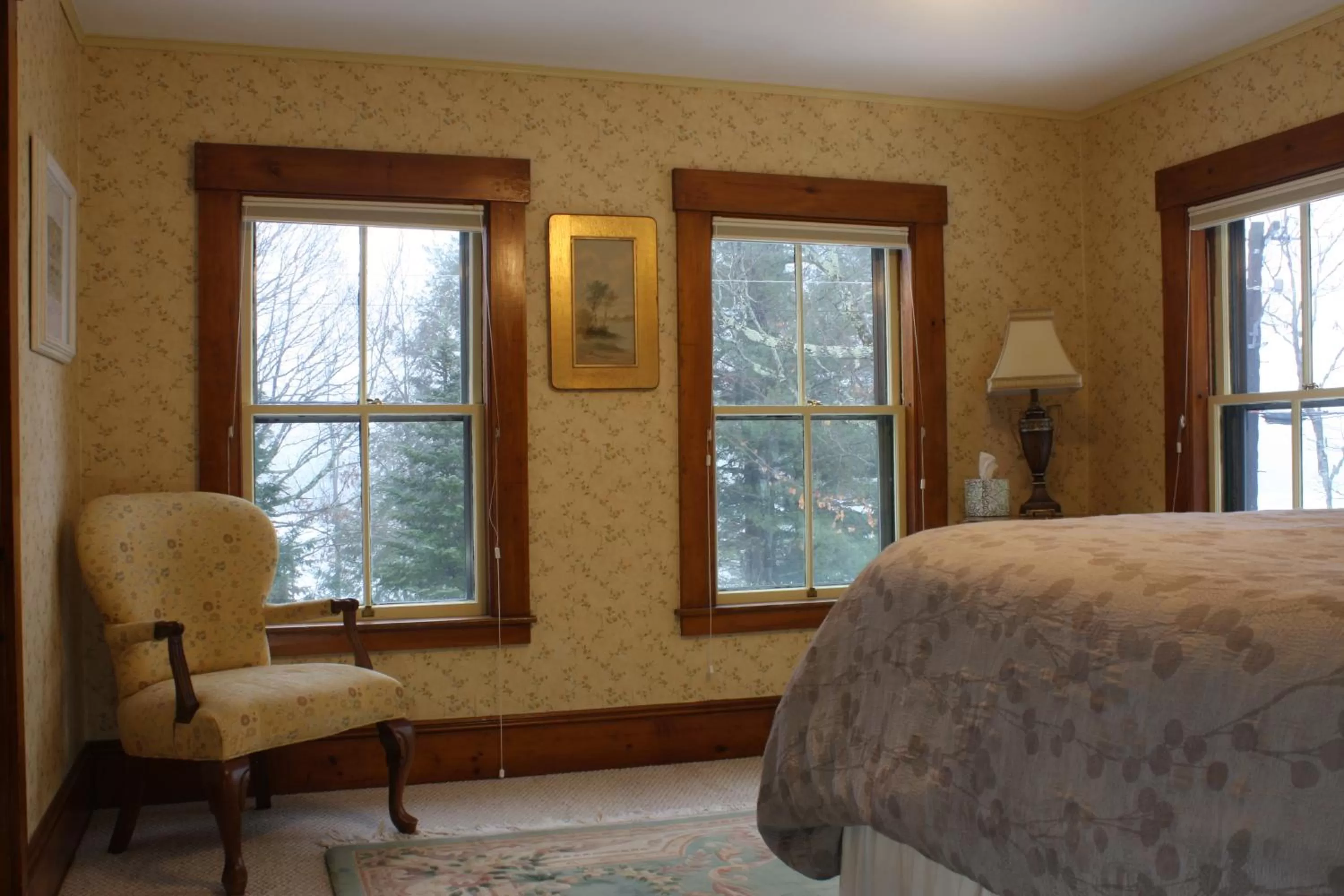 Bed in Follansbee Inn