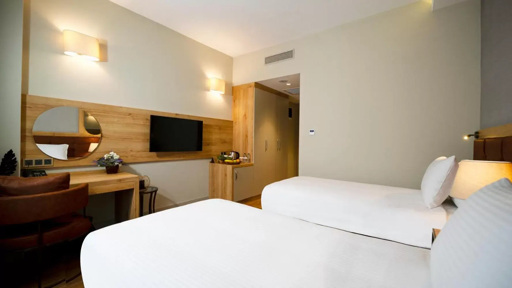Deluxe Double or Twin Room in Grand Sirkeci Hotel Deluxe Double or Twin Room in Grand Sirkeci Hotel