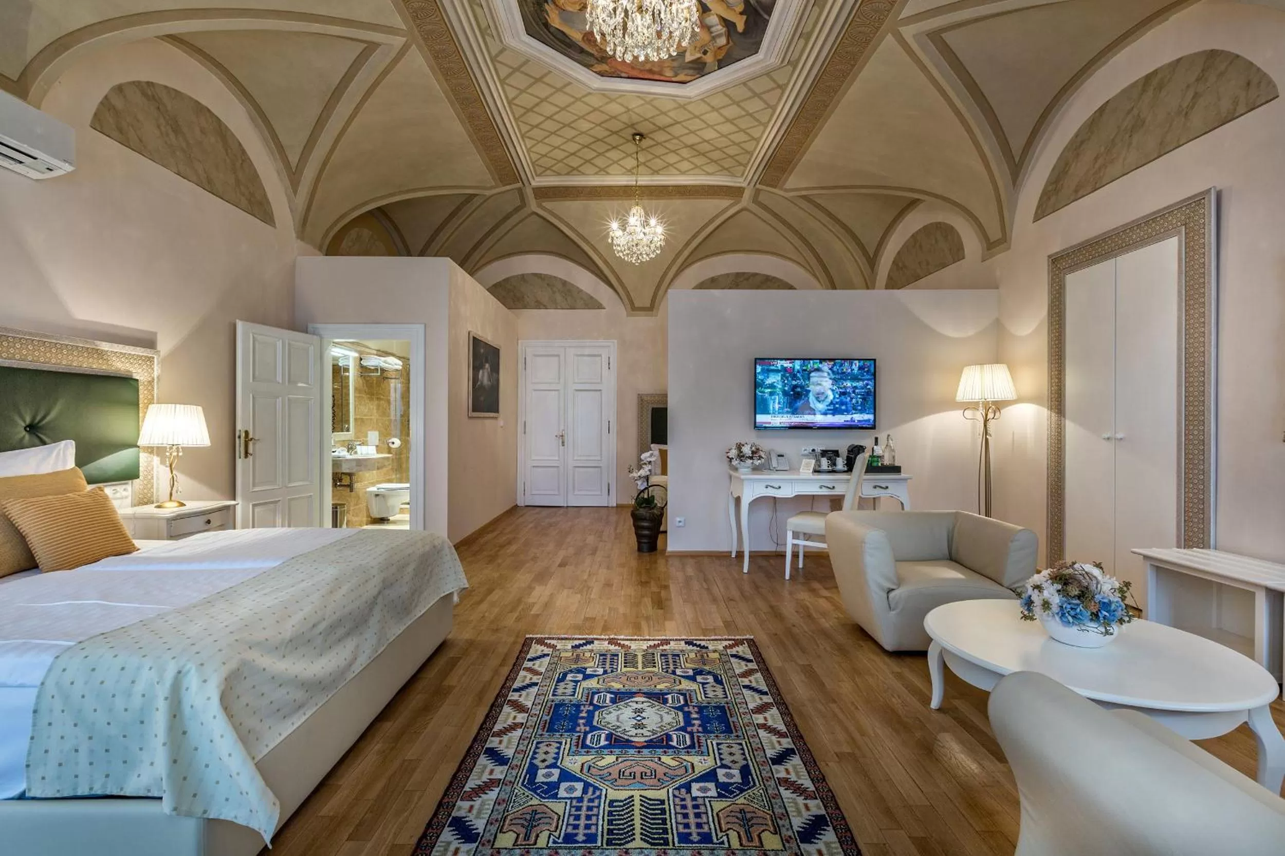 Seating area, Bed in Little King Hotel U Malvaze