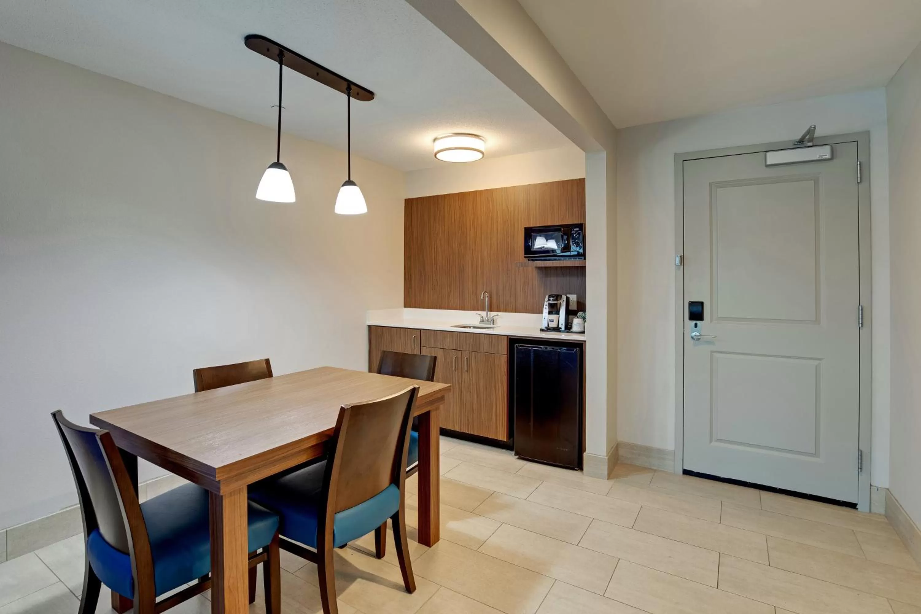 Photo of the whole room in Holiday Inn Express Nashville-Opryland by IHG