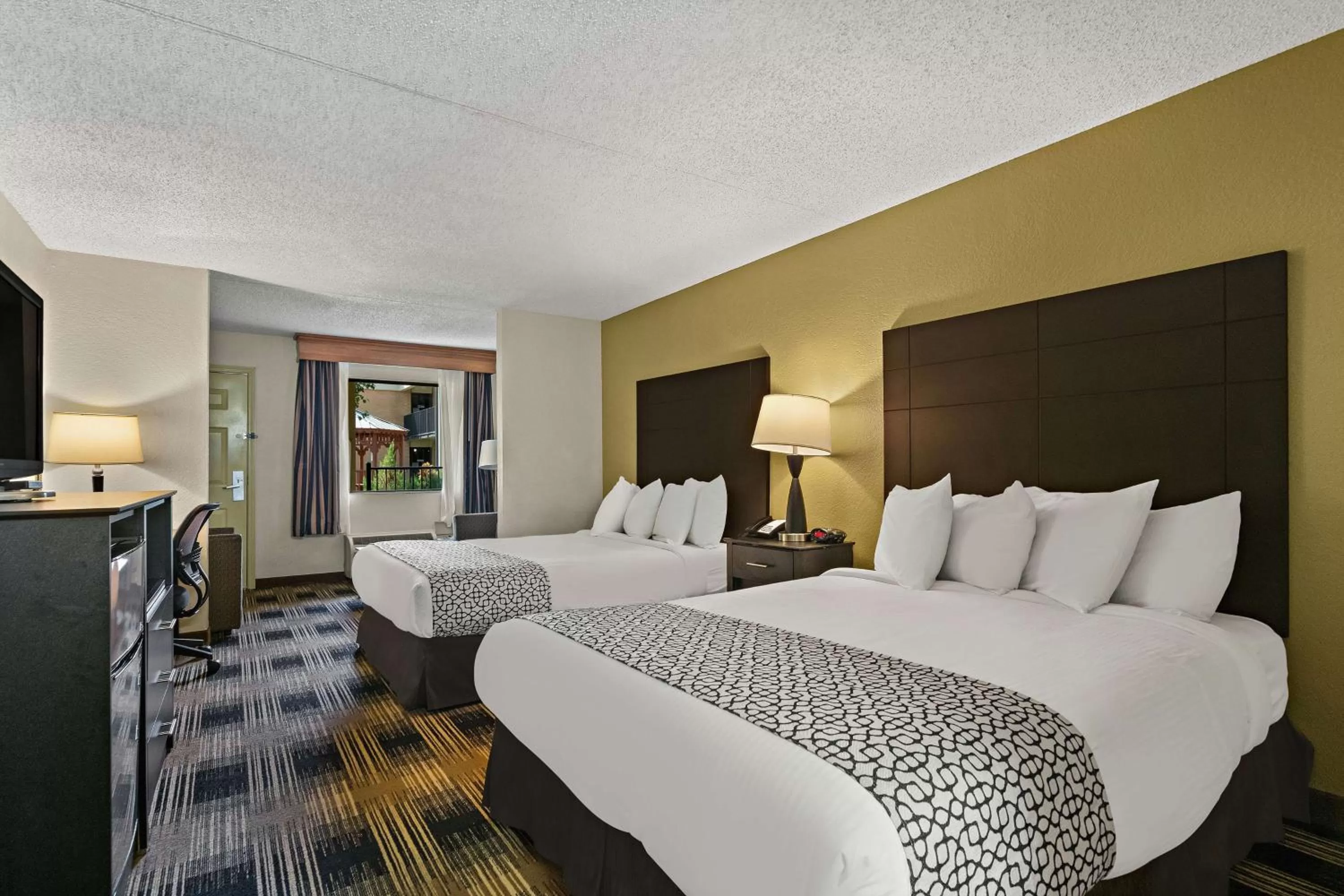 Bedroom, Bed in Best Western Windsor Suites