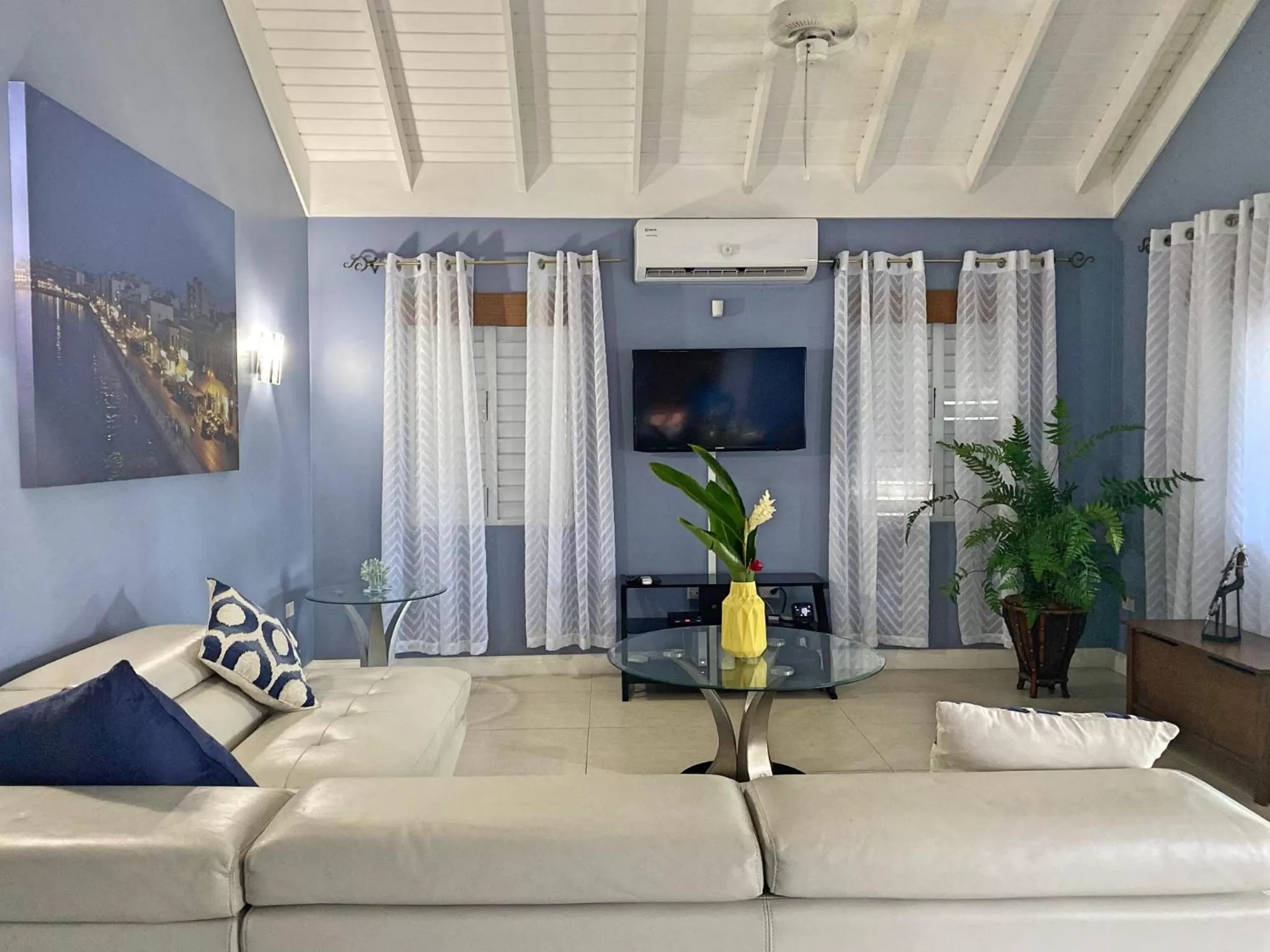 Living room, Seating Area in Jamnick Vacation Rentals - Richmond, St Ann, Jamaica
