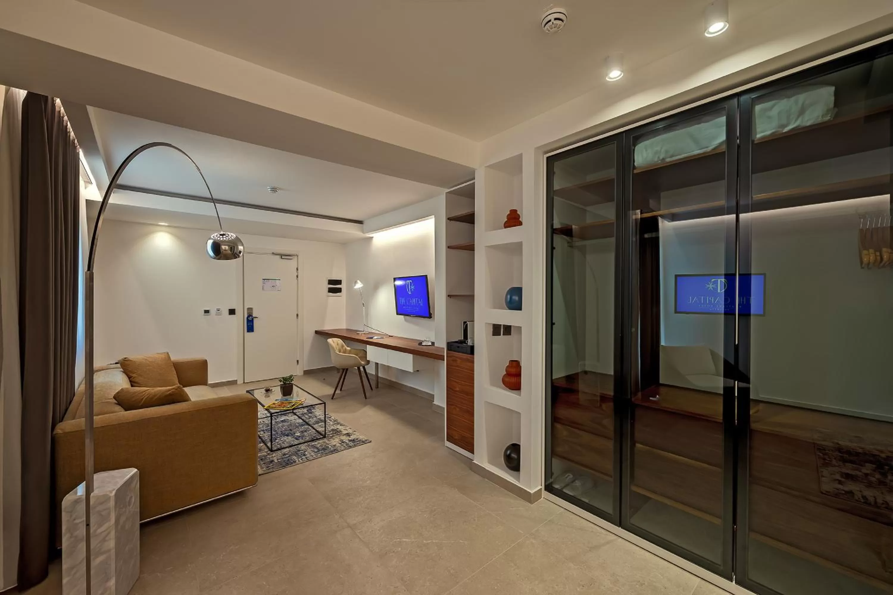 TV and multimedia in The Capital Boutique Hotel