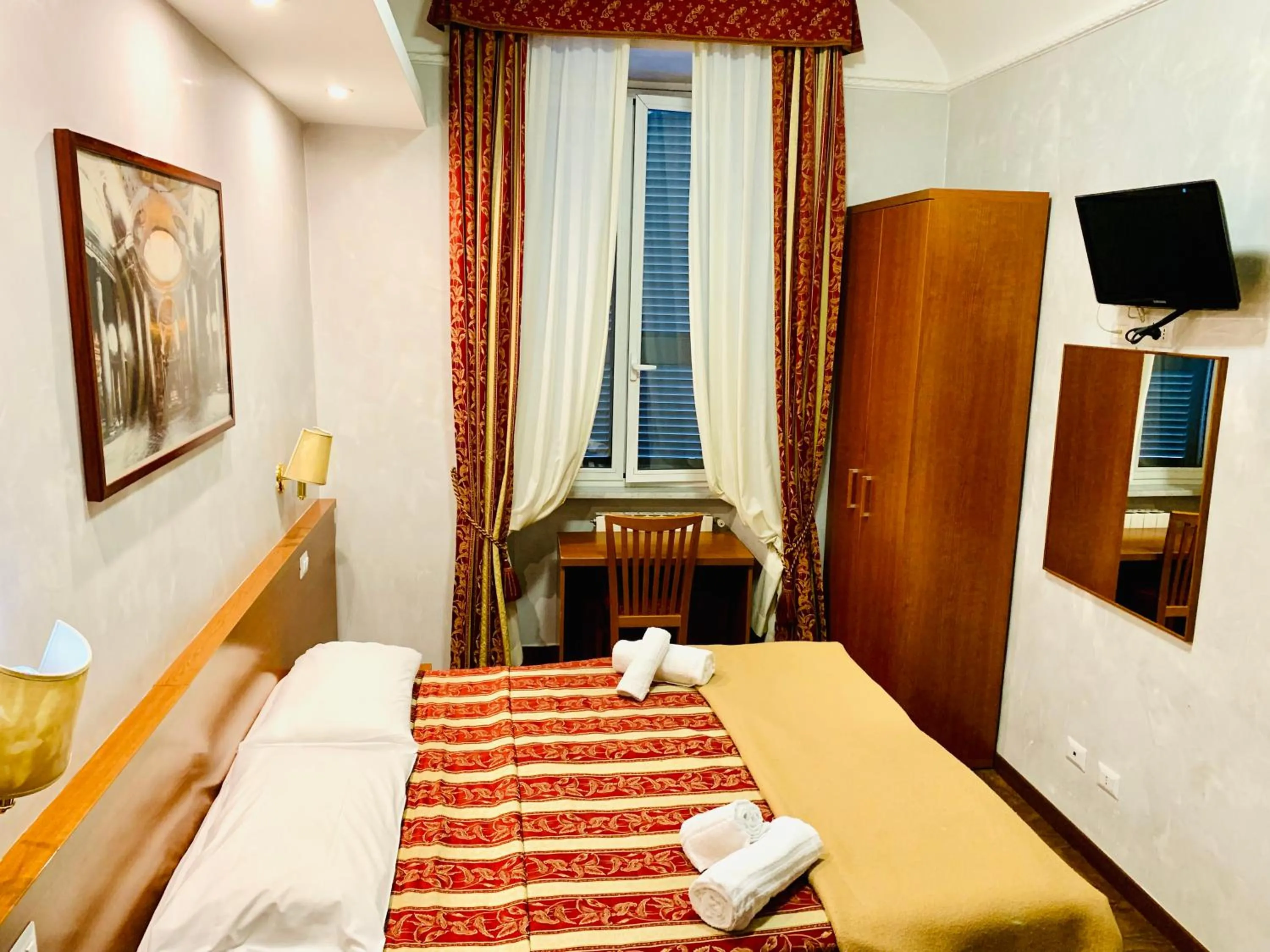 Bedroom, Bed in Toffa Place In Rome