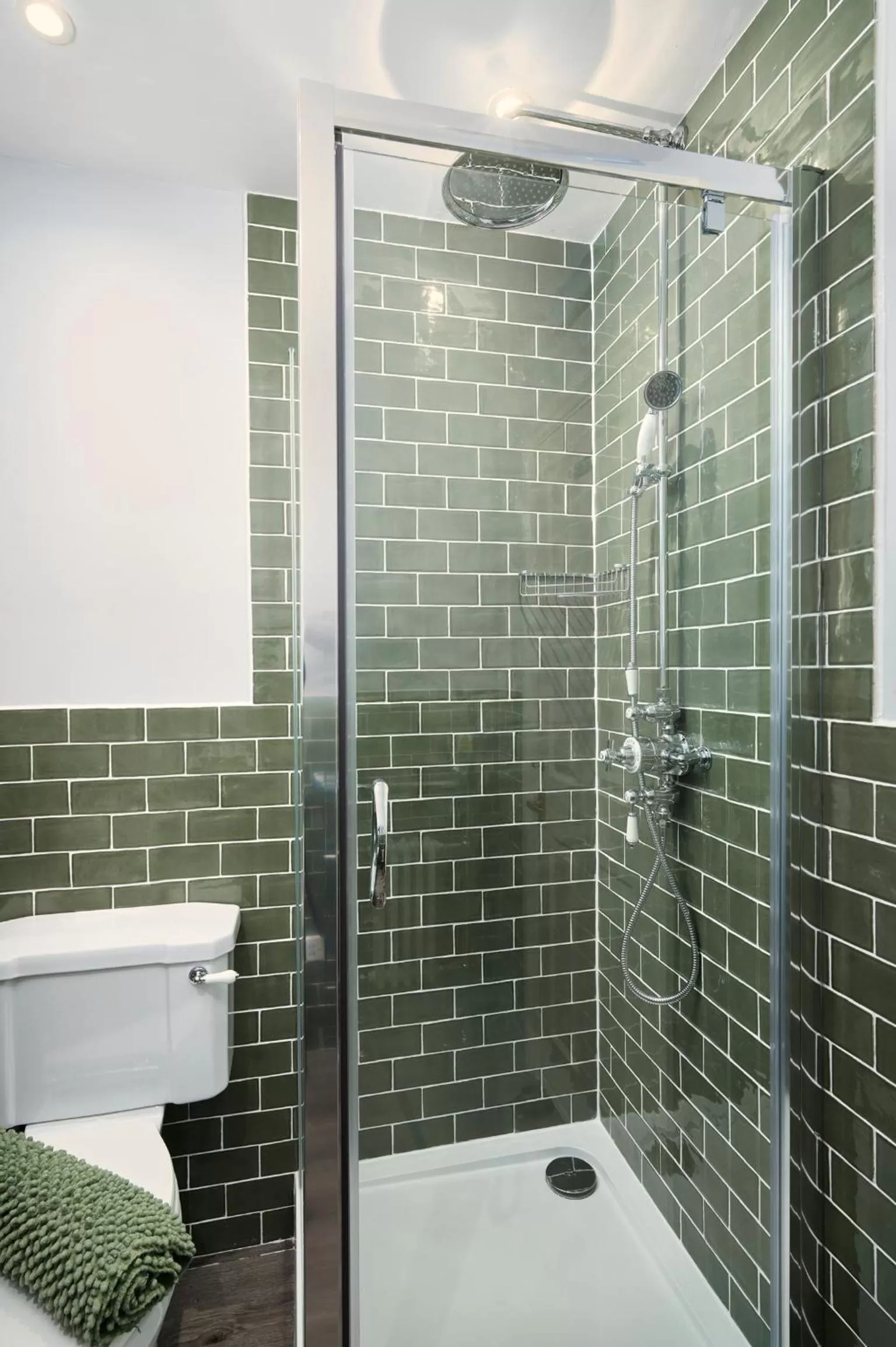 Bathroom in The White Hart Hotel