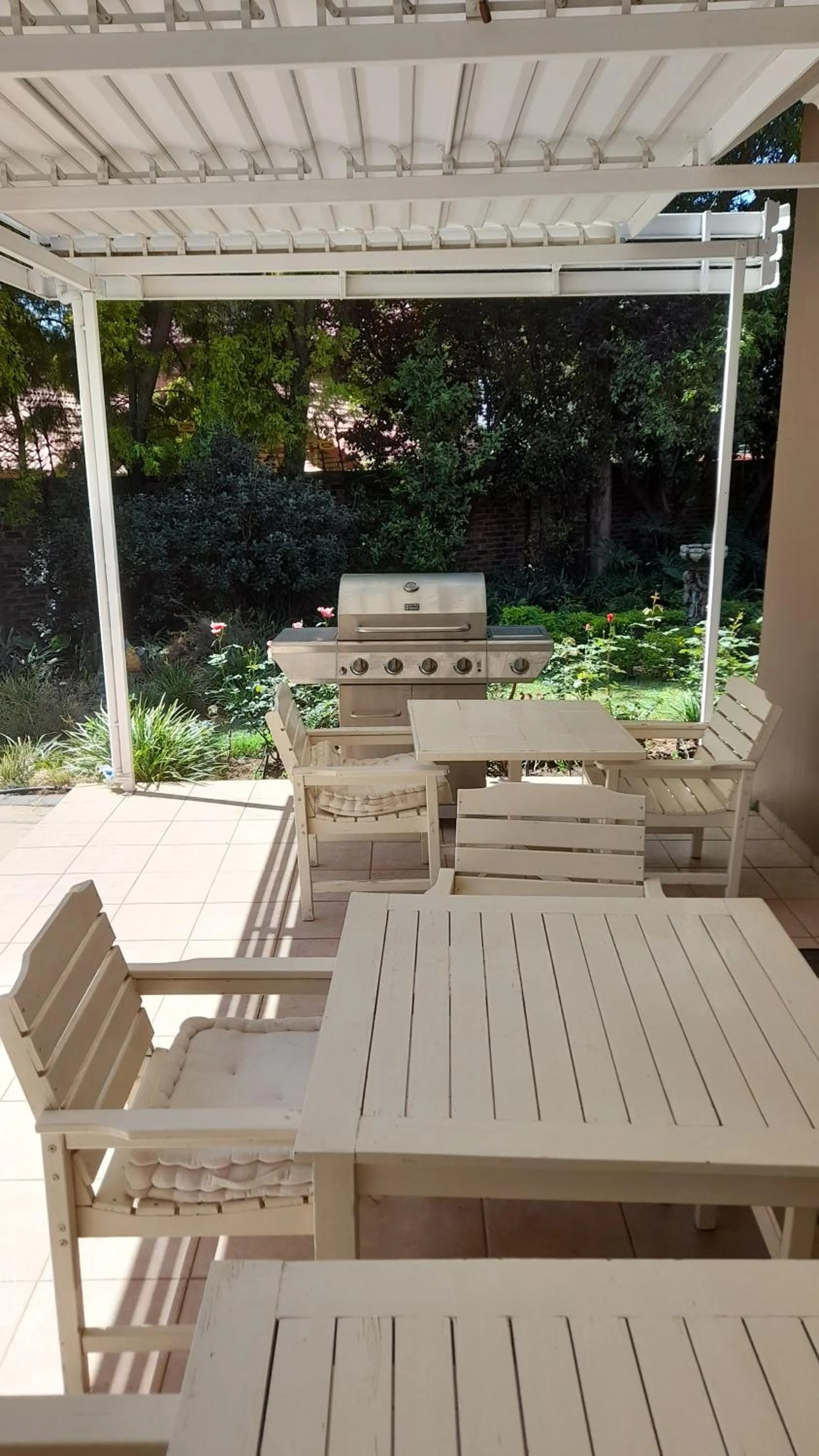 BBQ facilities in Royal Ridge Guesthouse