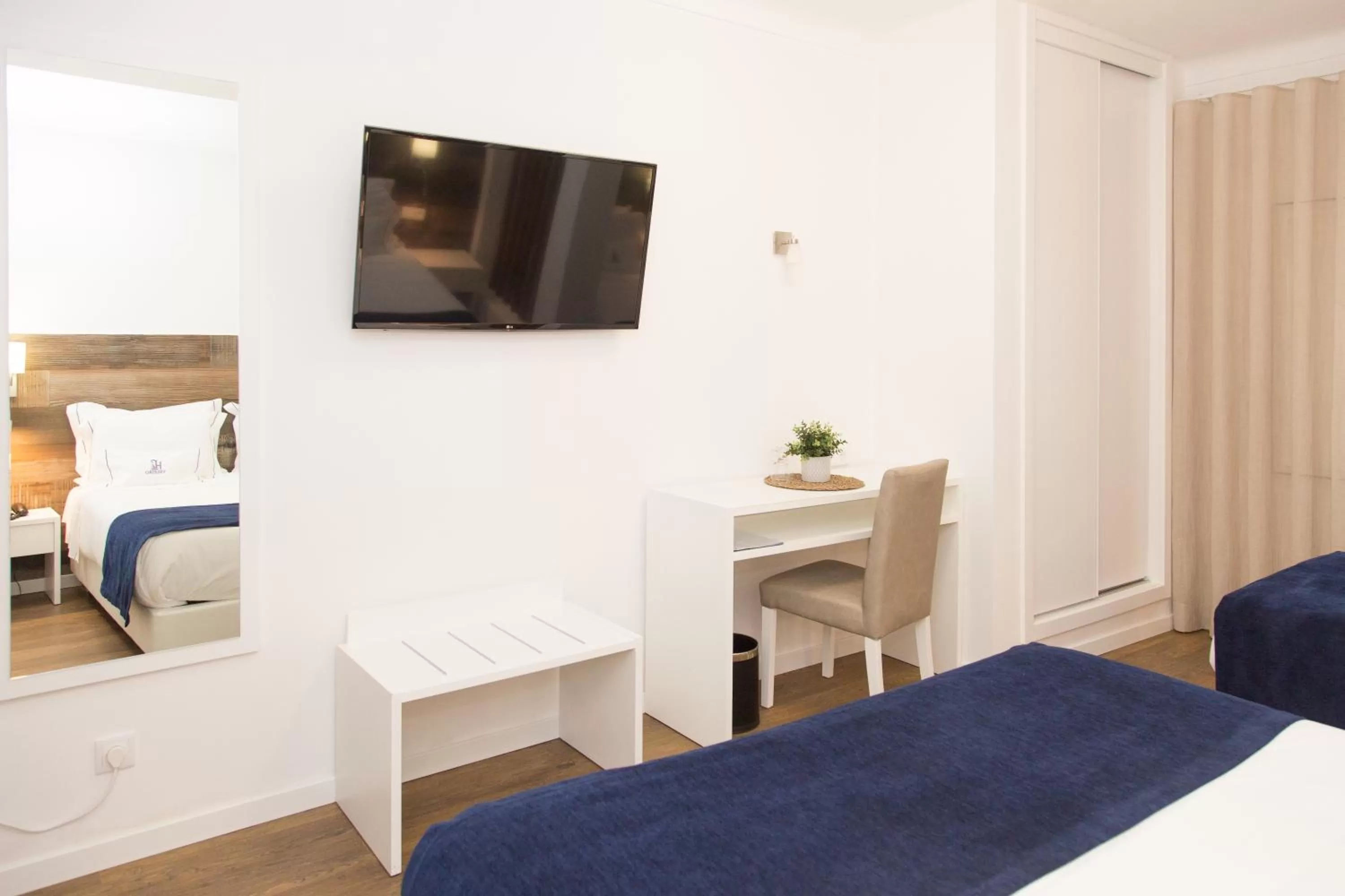 Bed in Hotel Veleiro