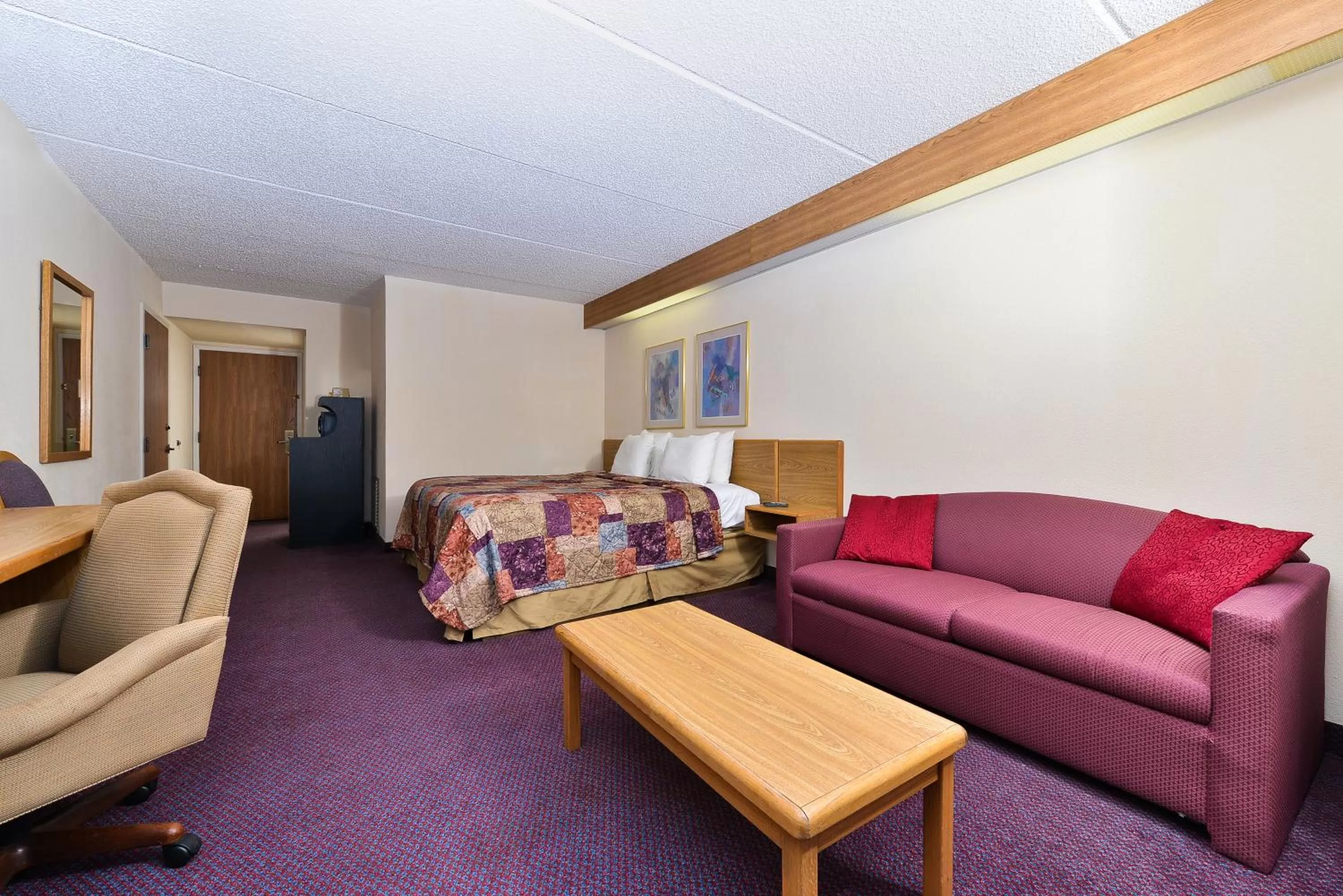 Photo of the whole room in America's Best Value Inn & Suites, Atlanta - Morrow