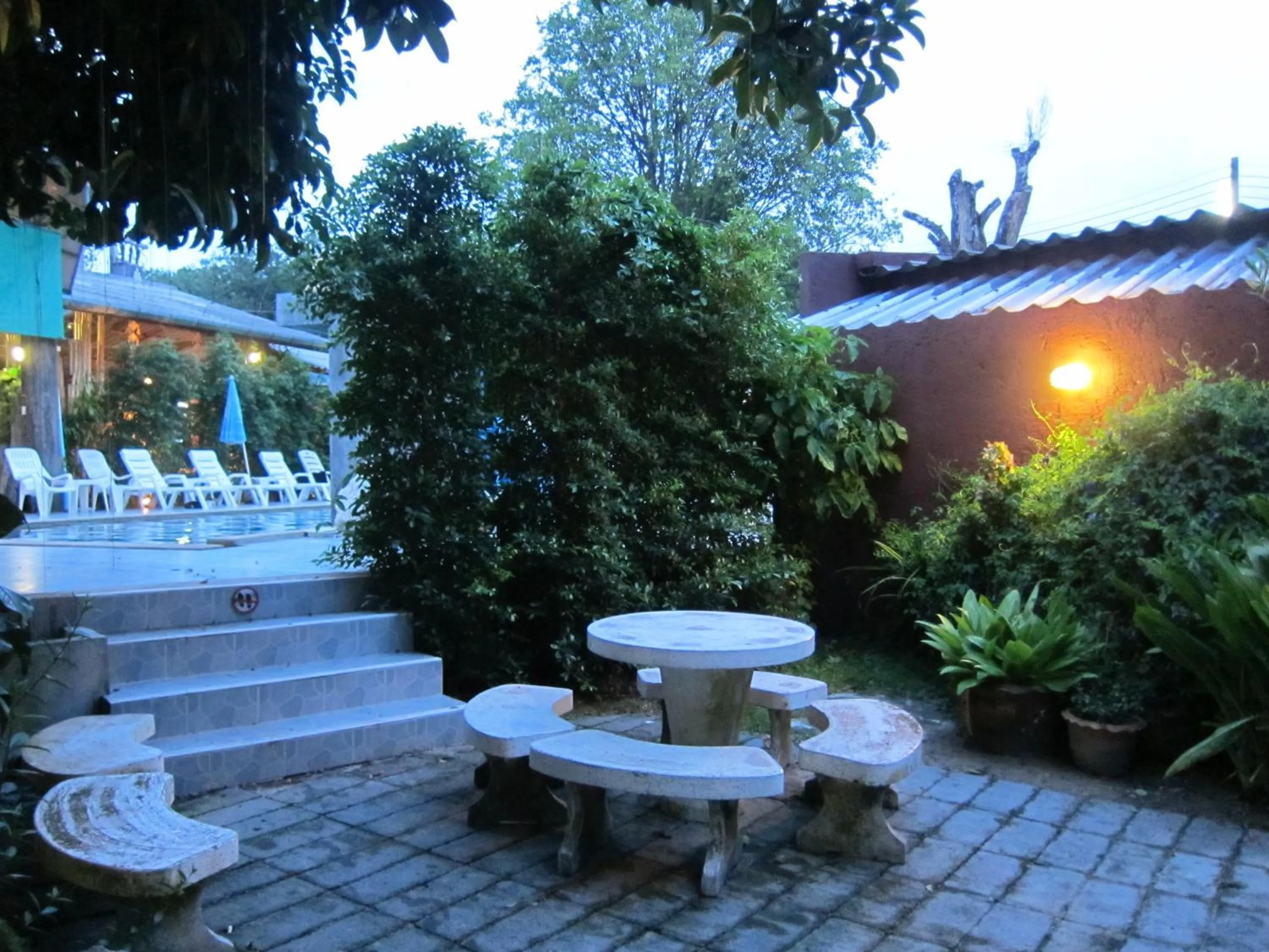 Swimming pool in Forest Bungalows & Mama's Restaurant