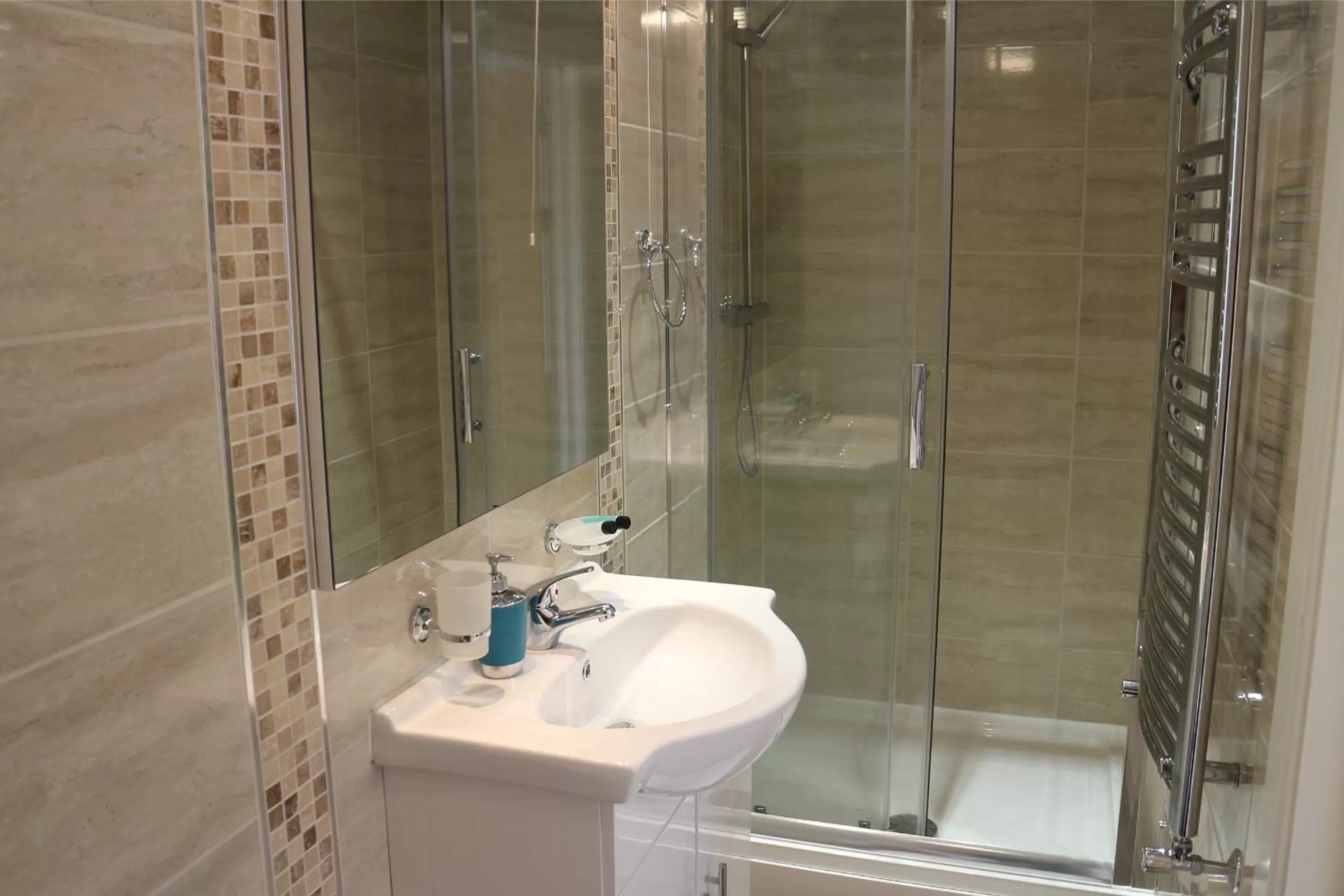 Bathroom in Oscar Lodge