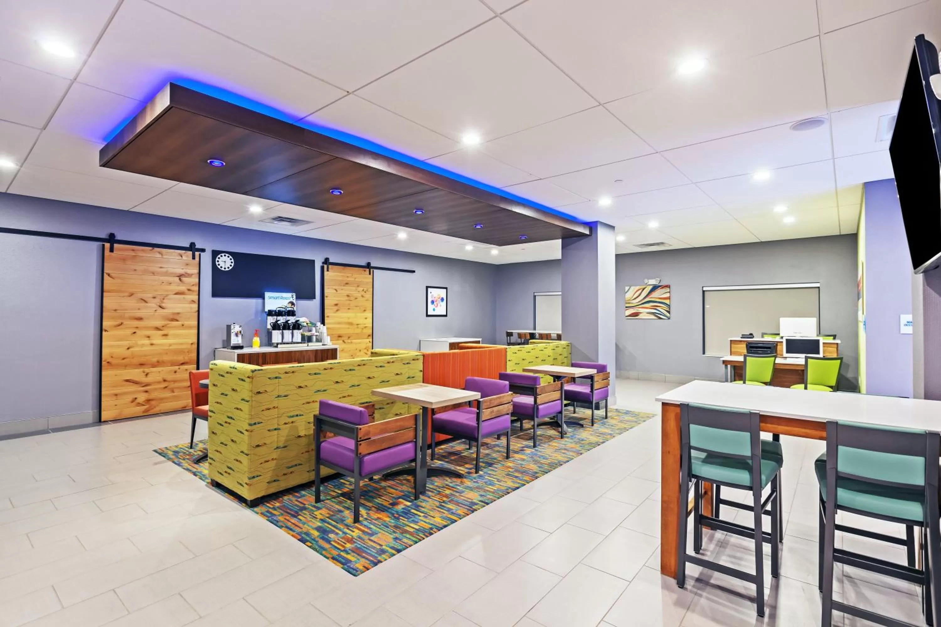 Breakfast in Holiday Inn Express & Suites Perryton by IHG