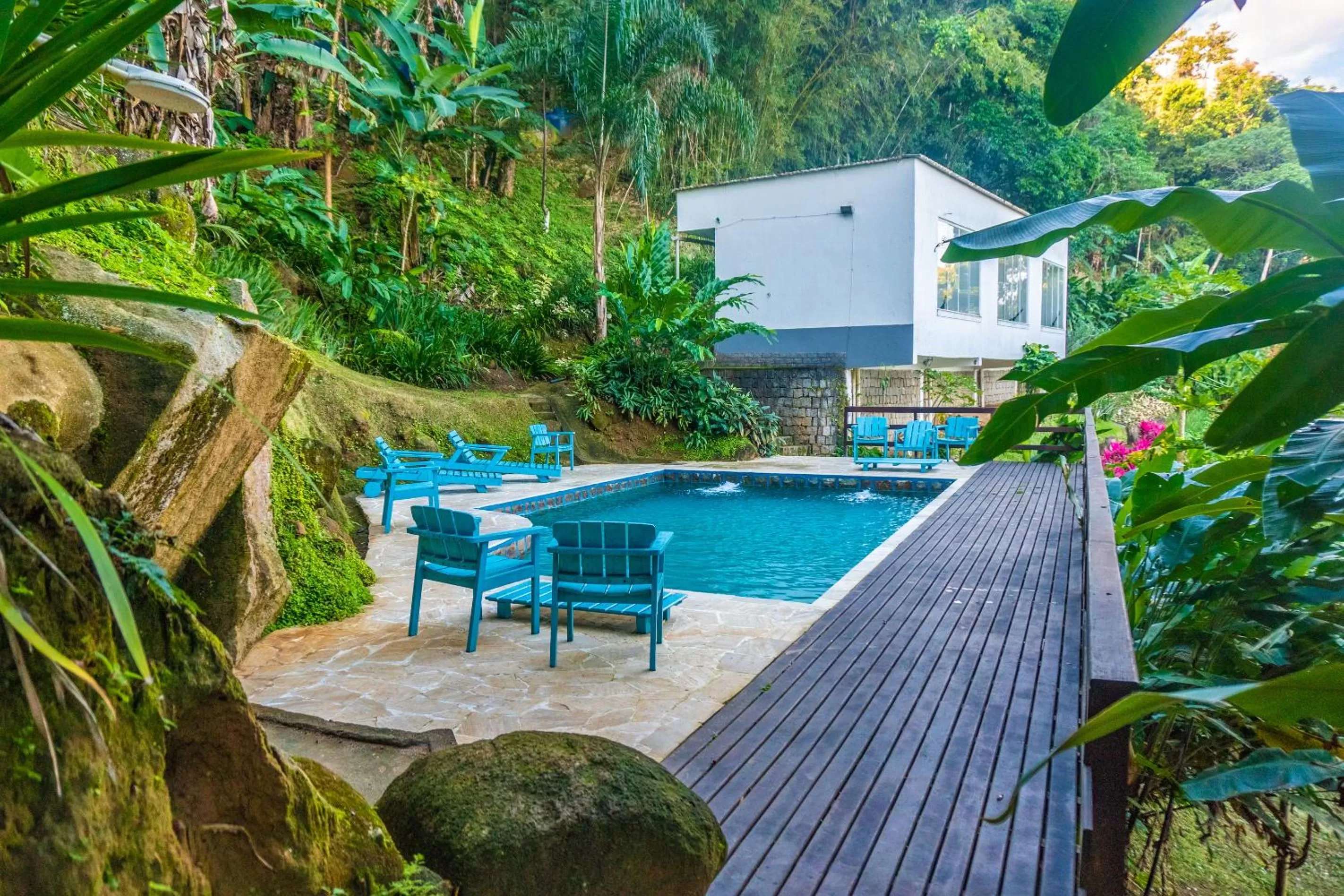 Swimming pool in Pousada Piquara