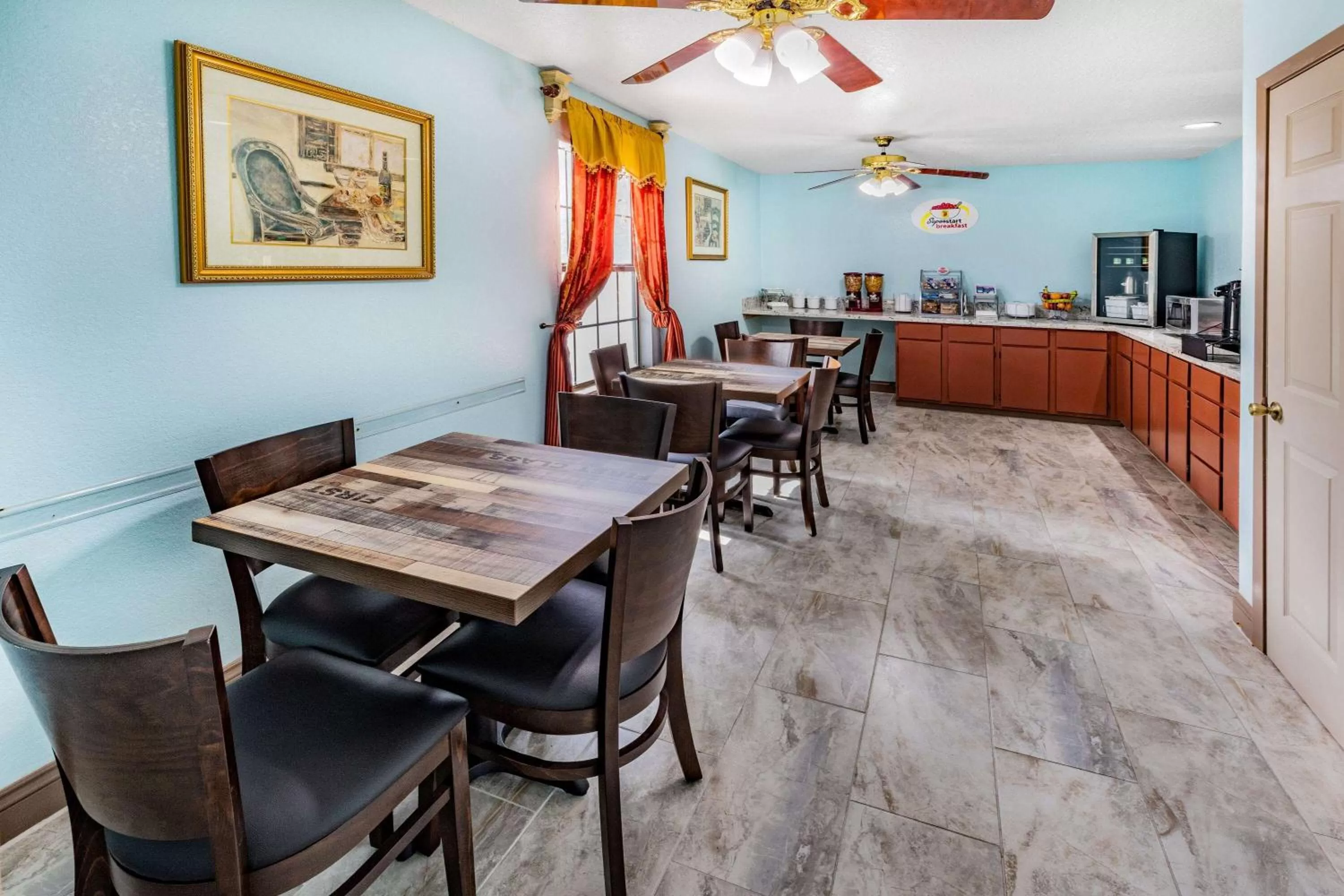 Breakfast in Super 8 by Wyndham Kinder/Coushatta near Casino