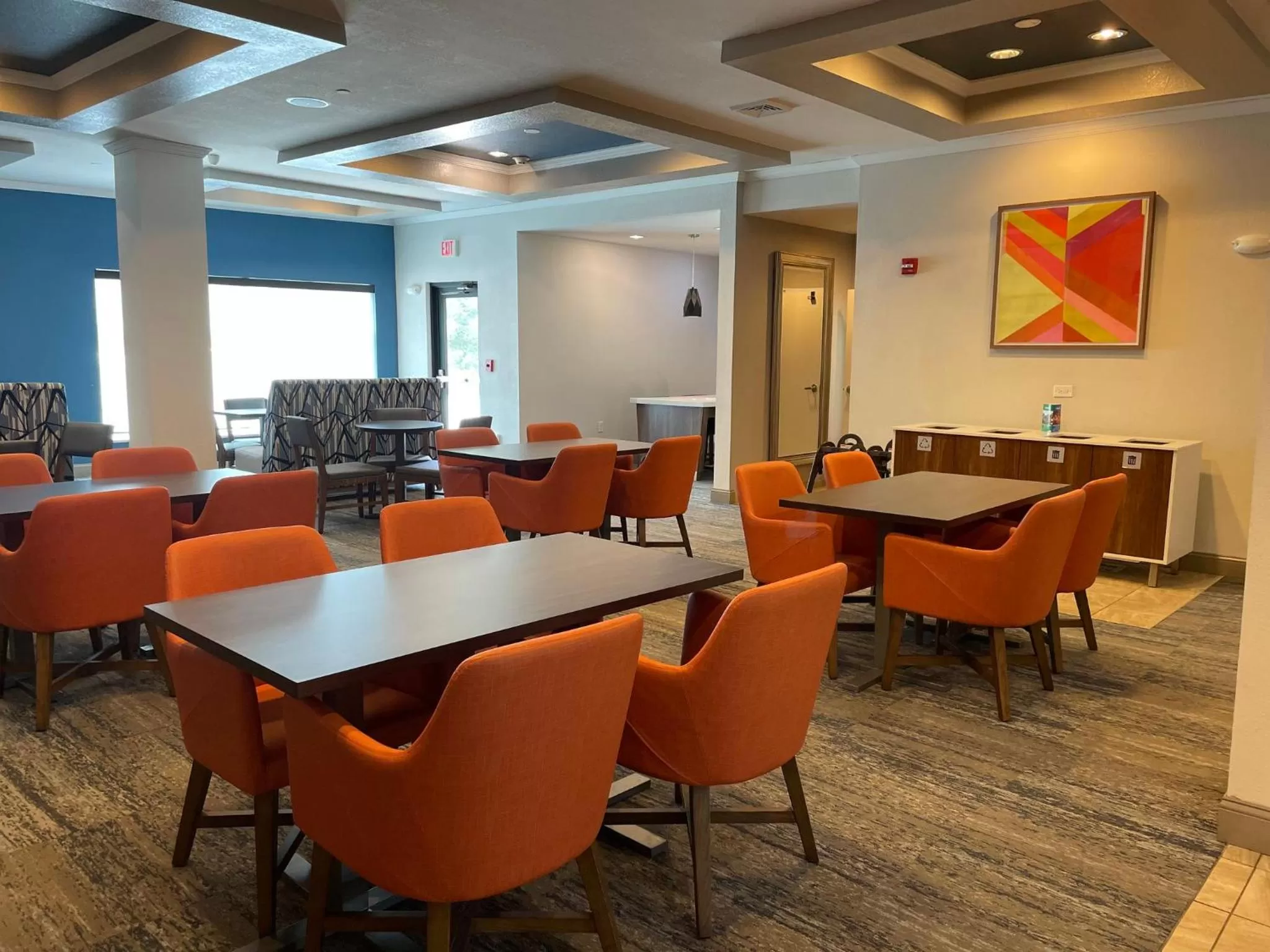 Breakfast in Holiday Inn Express and Suites Montgomery by IHG