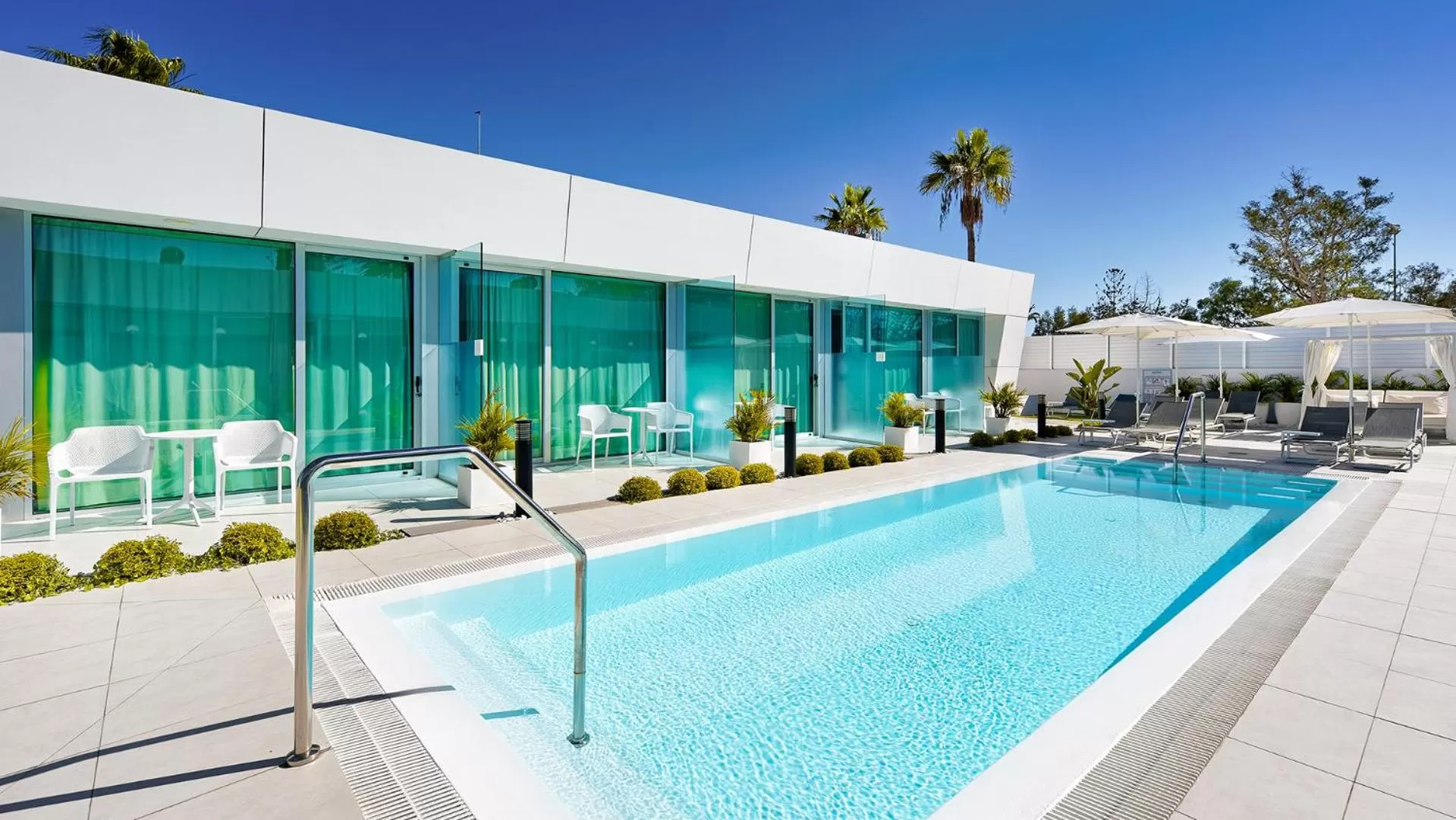 Swimming pool in Hotel Nayra - Adults Only