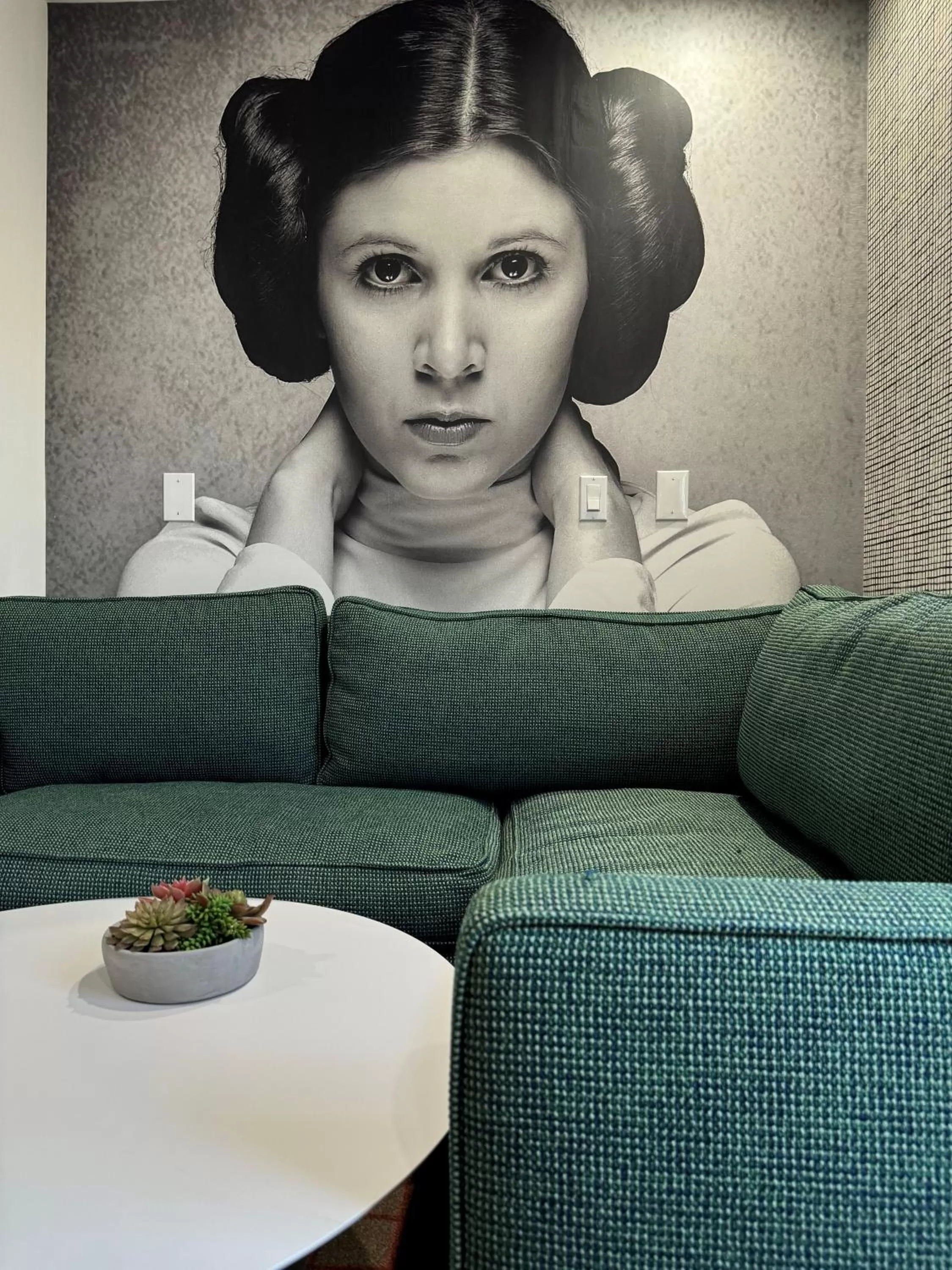 Living room in The Hollywood Franklin Hotel near Universal Studios